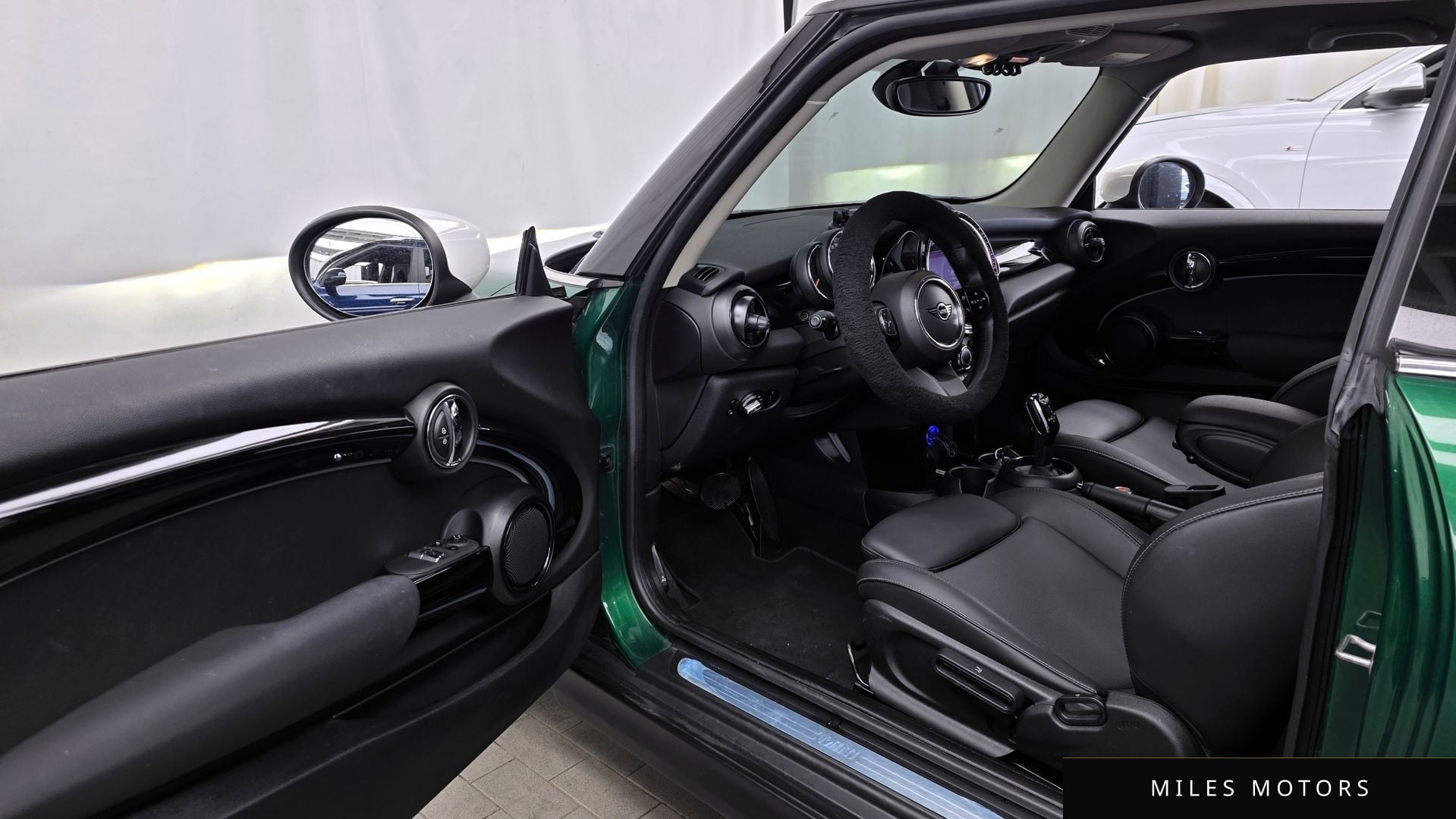 MINI 쿠퍼 2022 — миниатюра 10