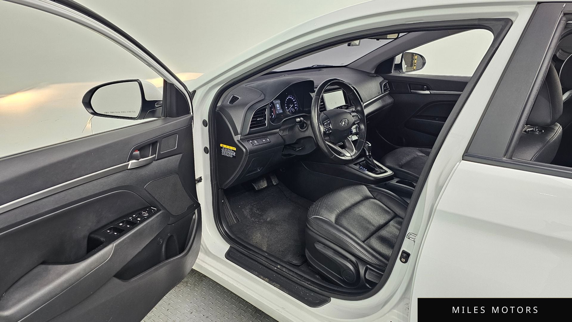 Hyundai AVANTE 2019 — миниатюра 11