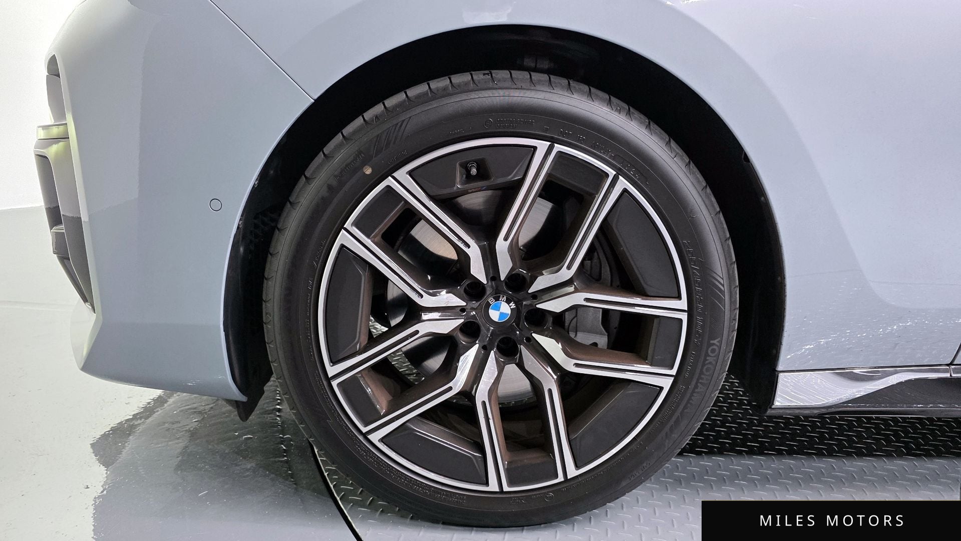 BMW 7 Series (G70) 2025 — миниатюра 5