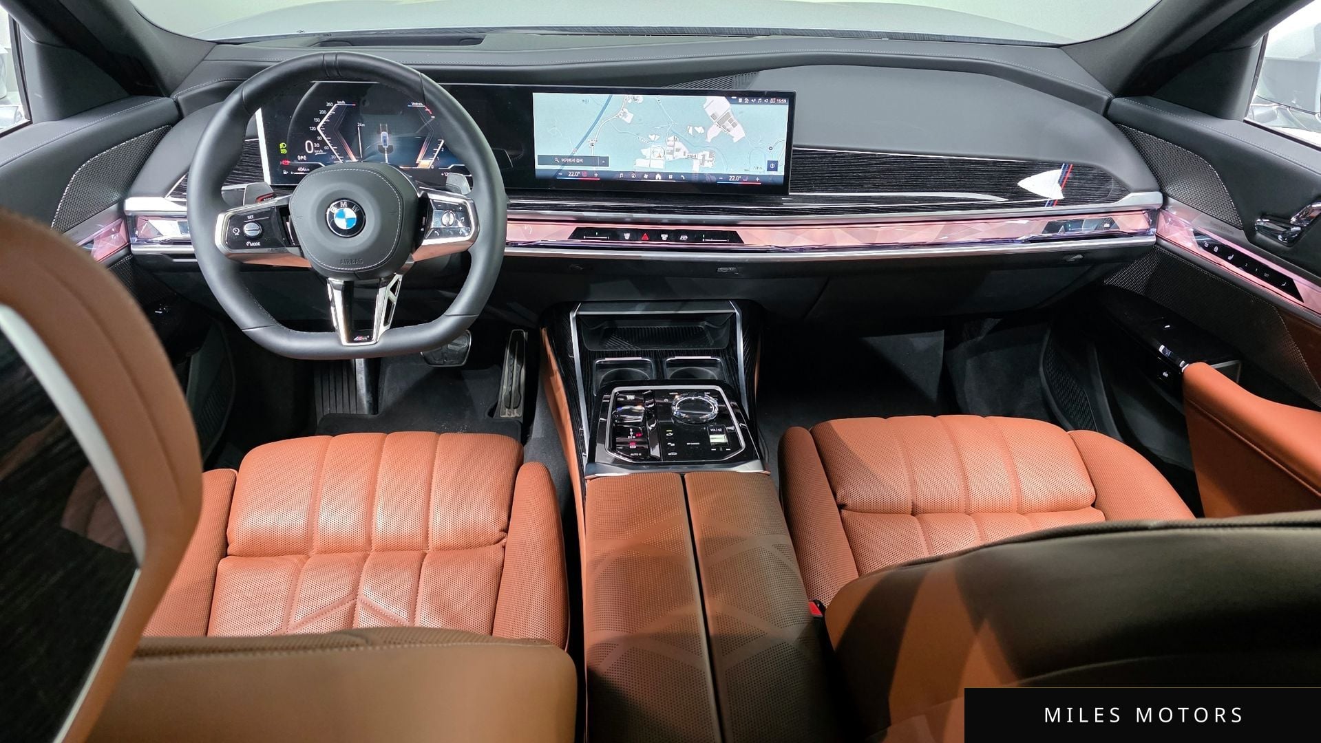 BMW 7 Series (G70) 2025 — миниатюра 7