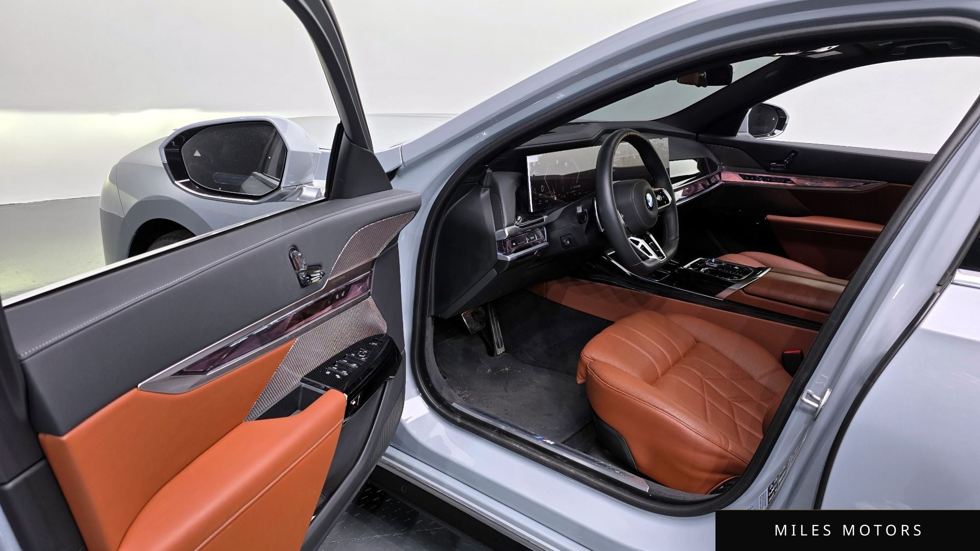 BMW 7 Series (G70) 2025 — миниатюра 11