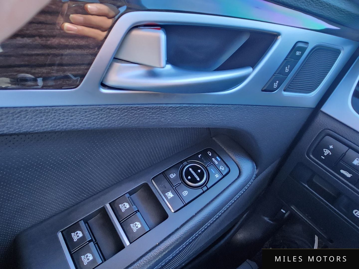 Genesis G80 2017 — миниатюра 11