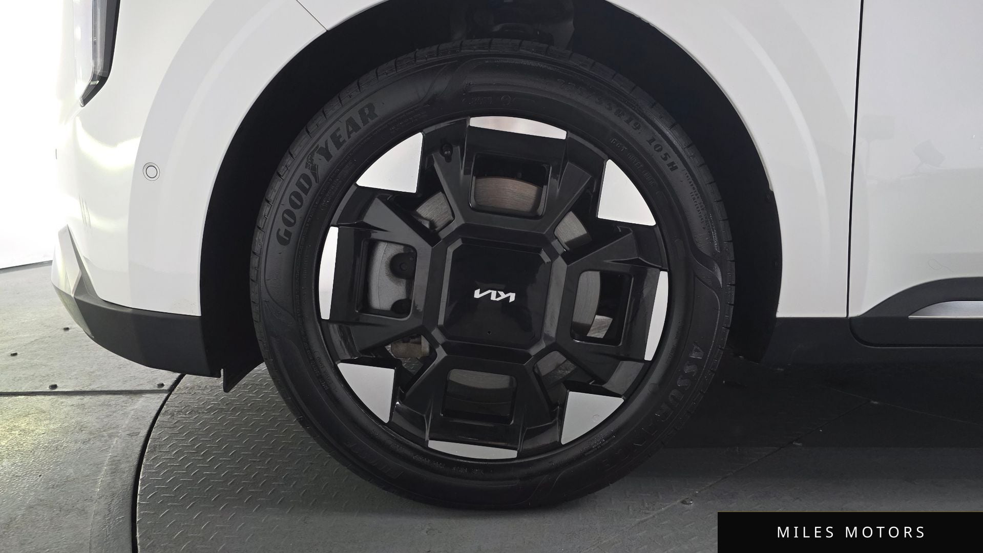Kia Canival 2025 — миниатюра 4