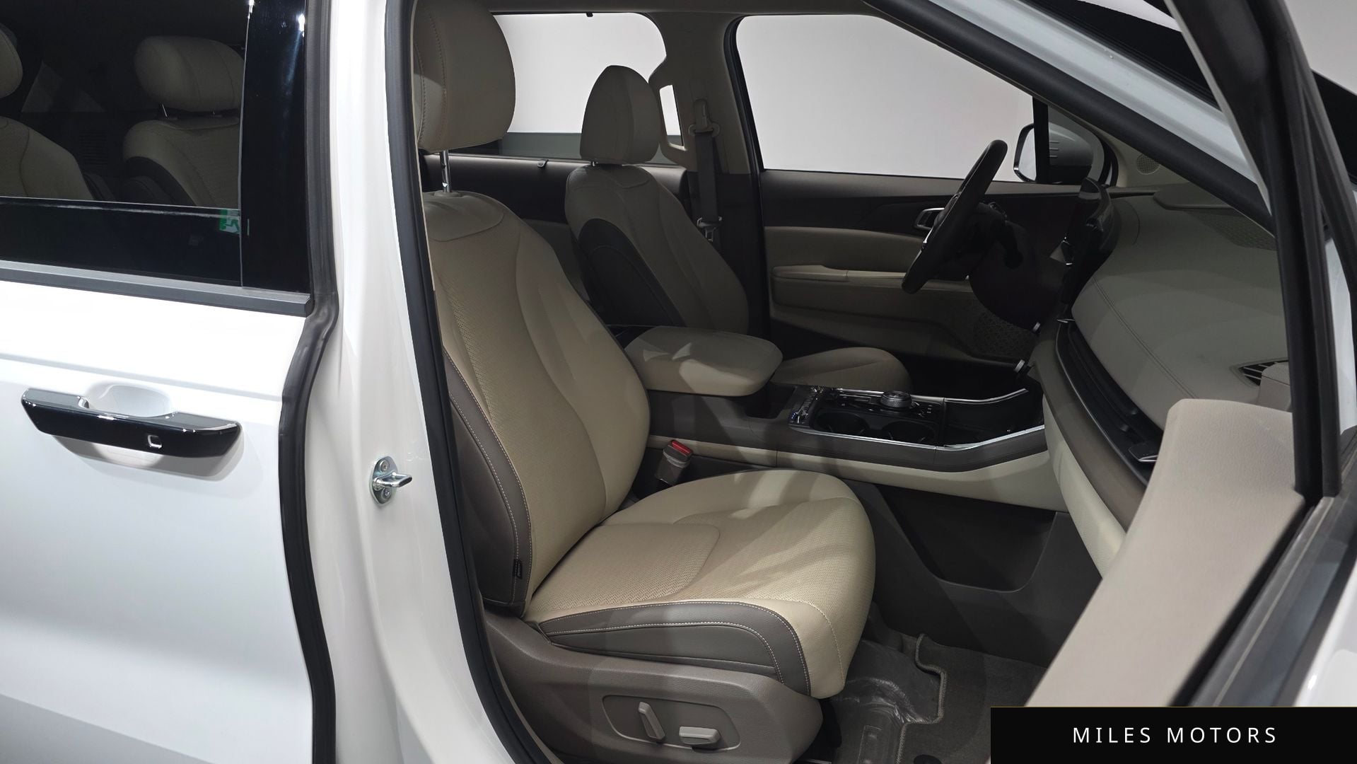 Kia Canival 2025 — миниатюра 9