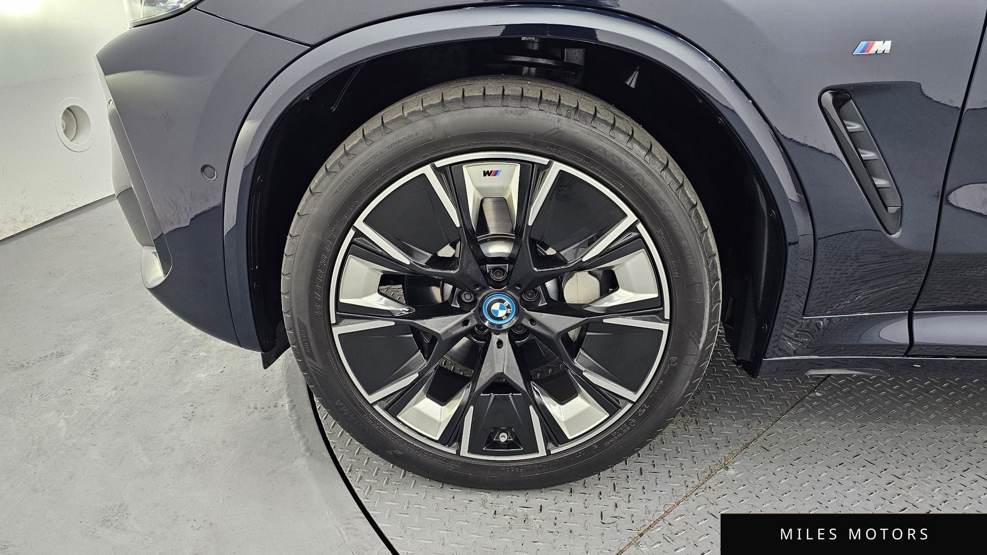 BMW iX3 2024 — миниатюра 5