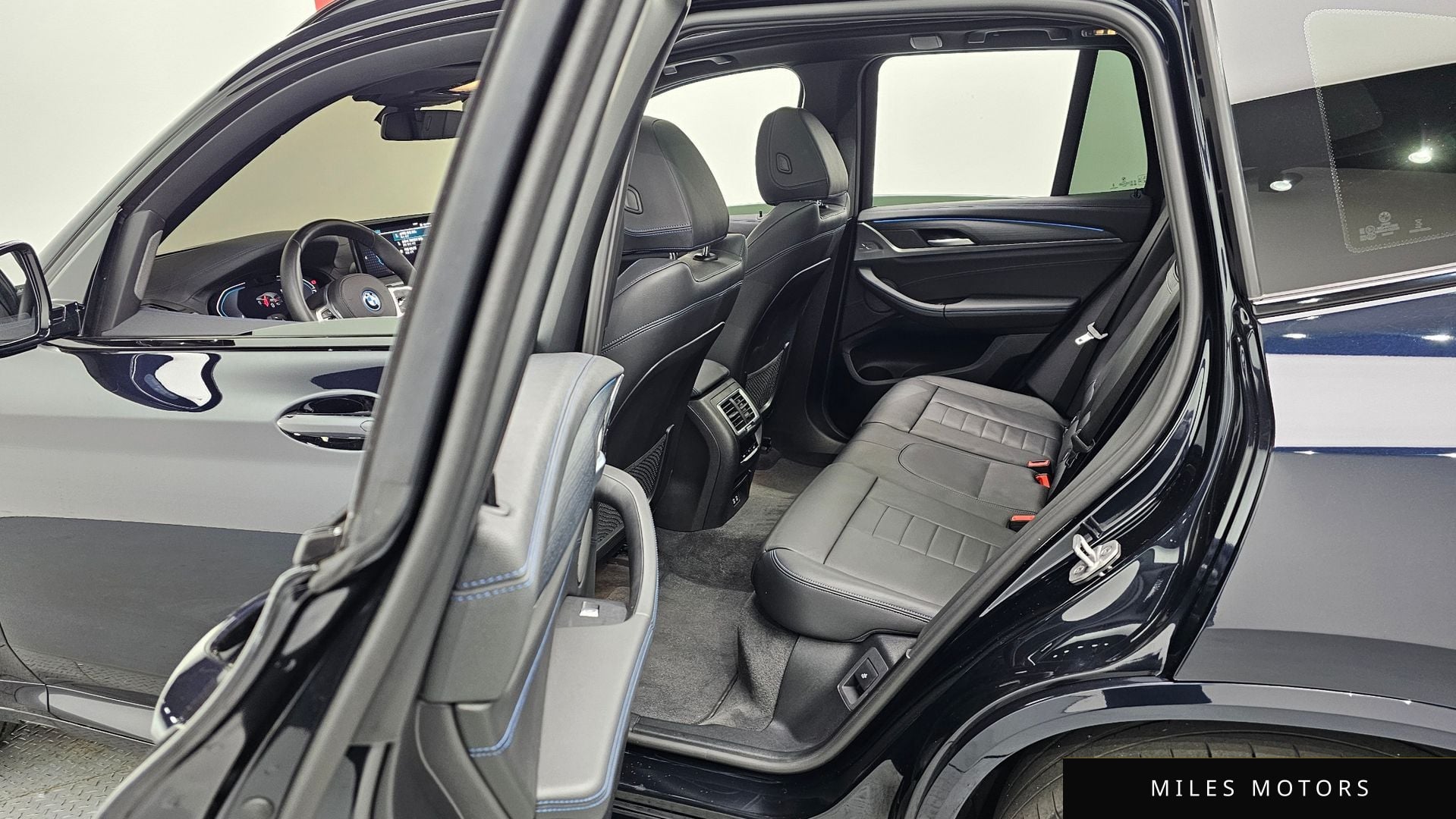 BMW iX3 2024 — миниатюра 12