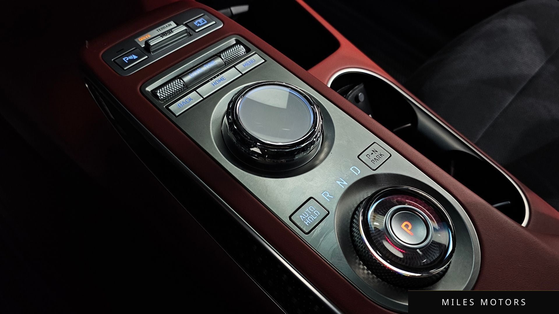 Genesis GV70 2021 — миниатюра 9