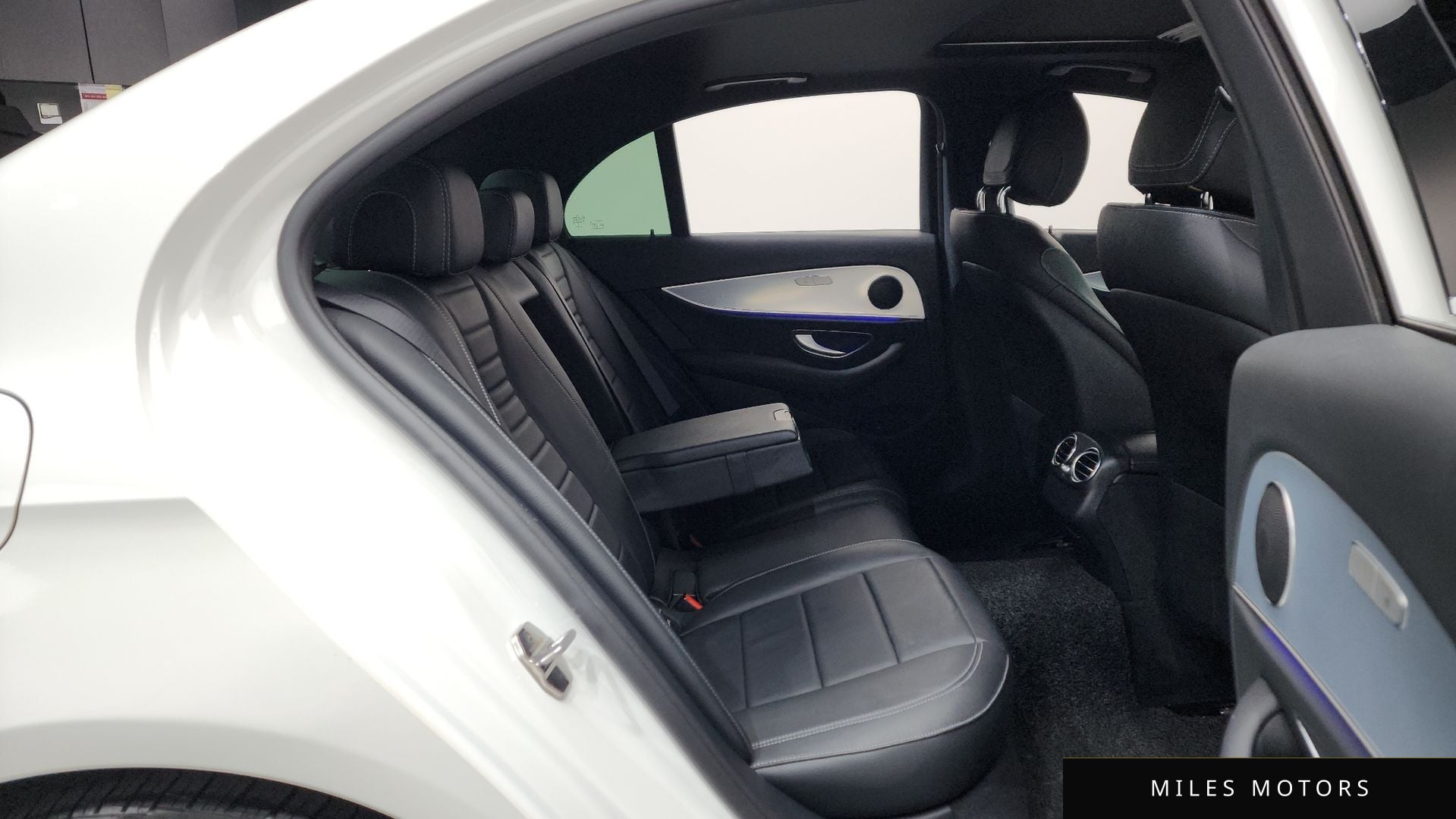 Mercedes-Benz E-Class W213 2020 — миниатюра 12