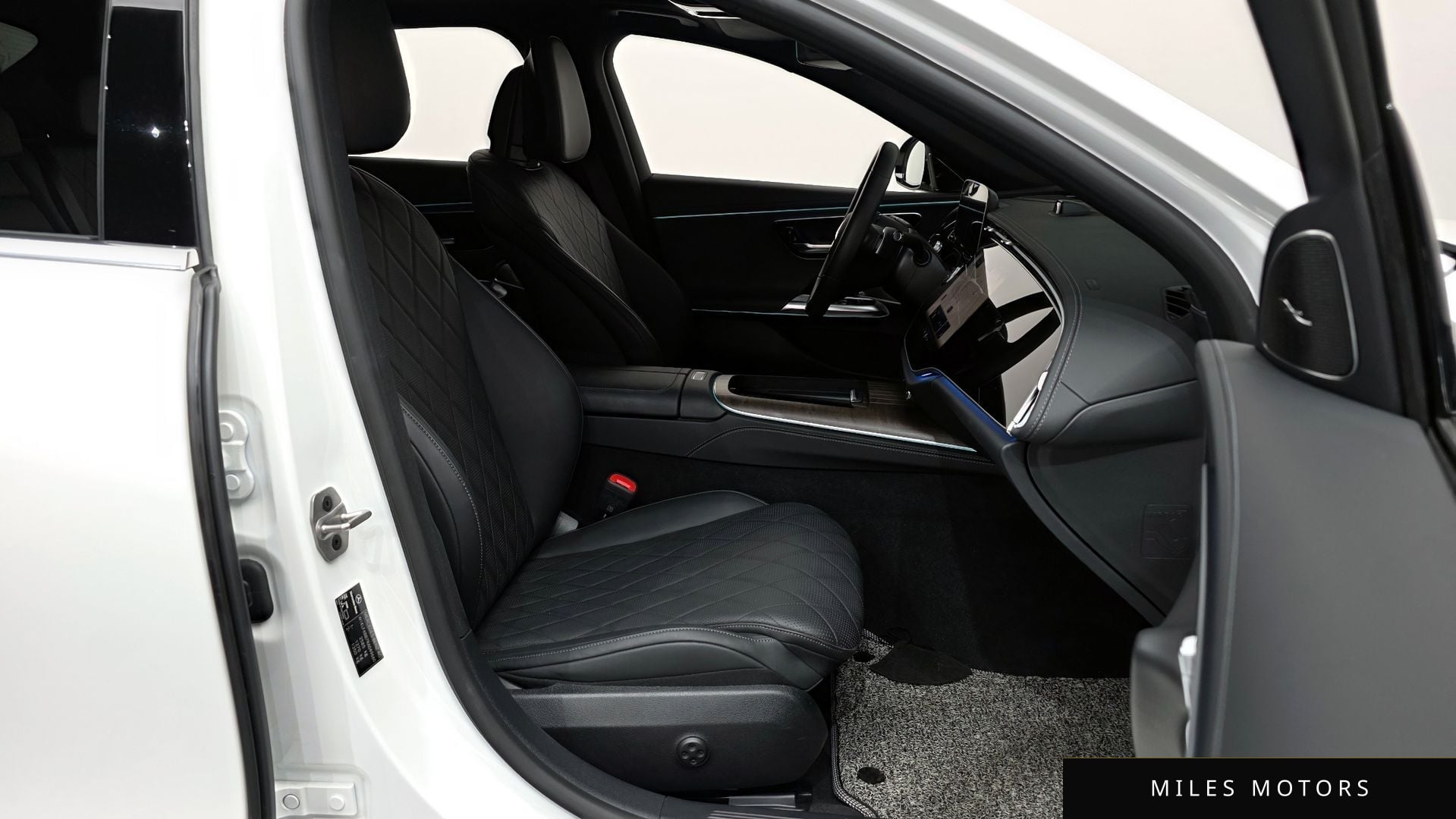 Mercedes-Benz E-Class W214 2024 — миниатюра 11