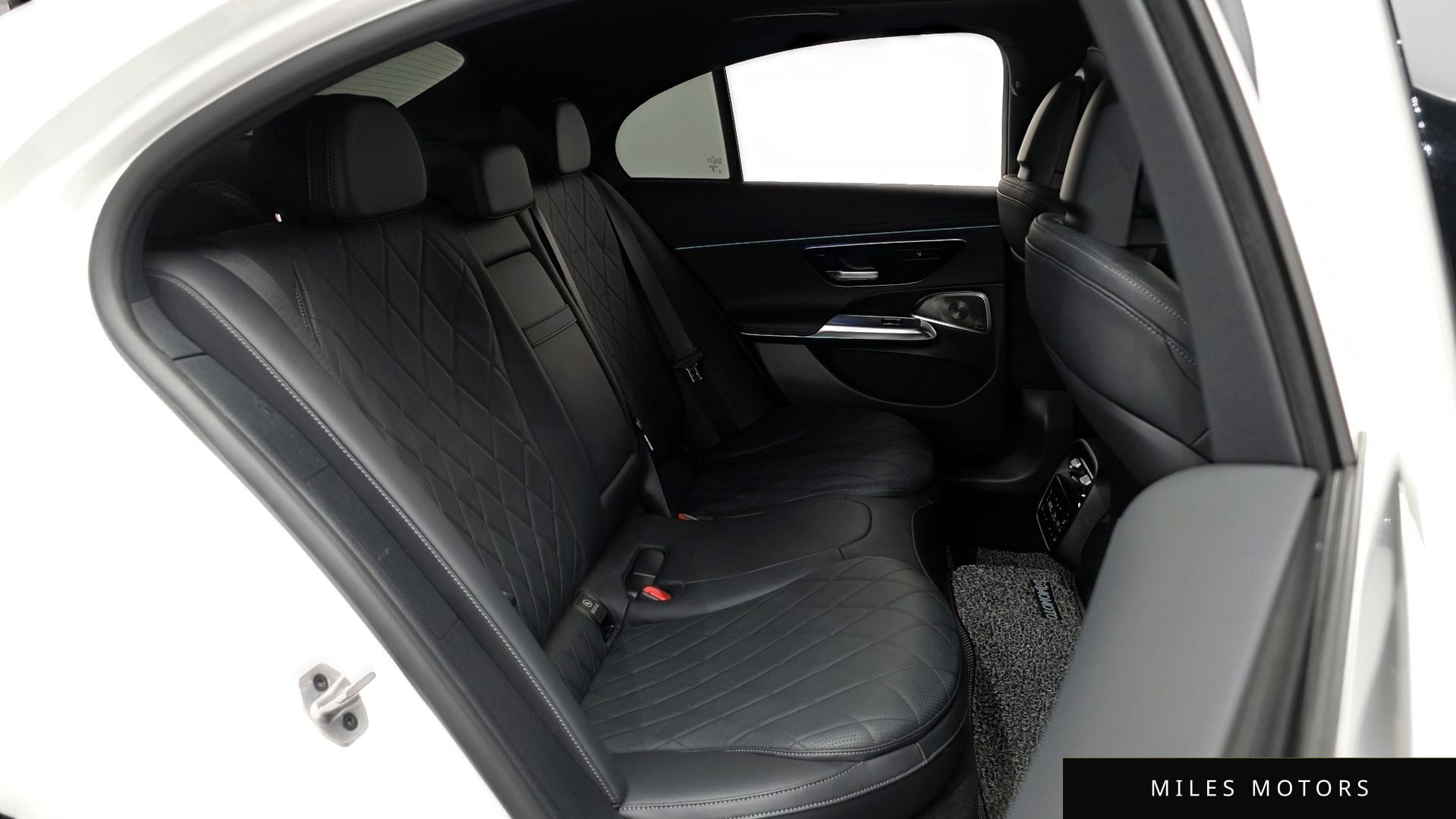 Mercedes-Benz E-Class W214 2024 — миниатюра 12