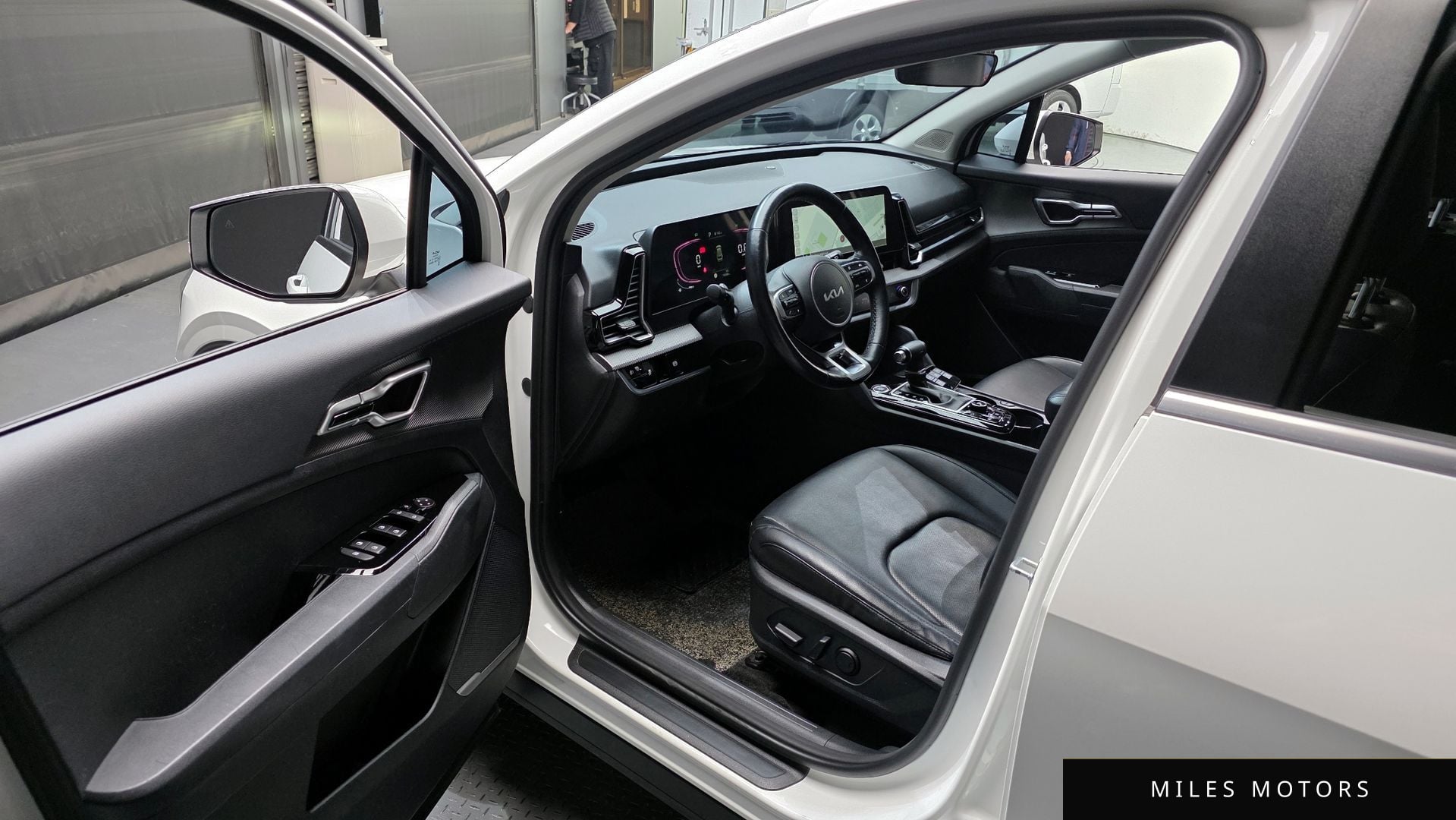 Kia Sportage 2022 — миниатюра 10