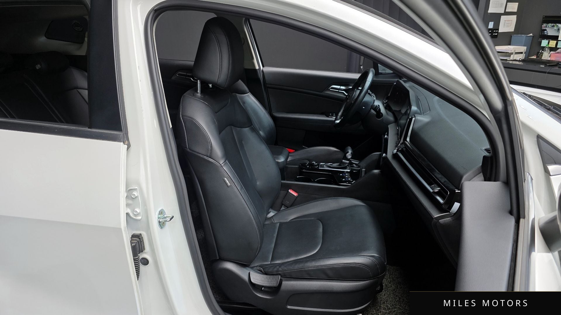 Kia Sportage 2022 — миниатюра 12