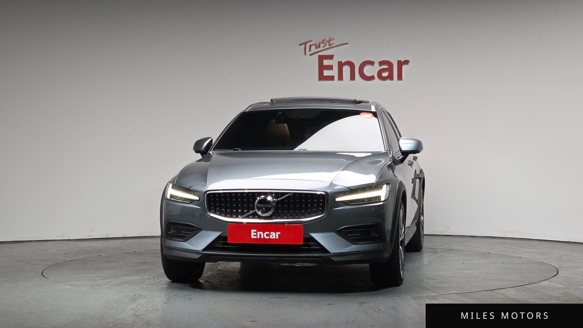 Volvo V60 2021 — миниатюра 3