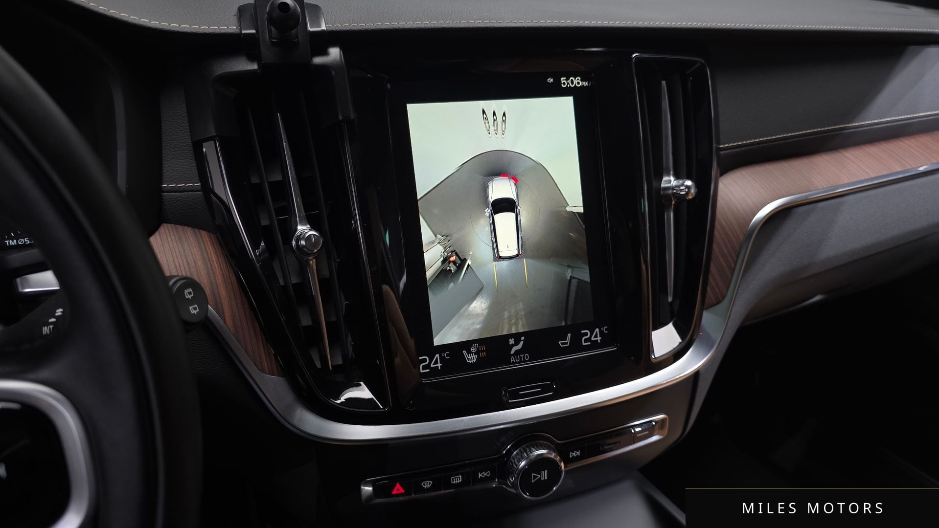 Volvo V60 2021 — миниатюра 16