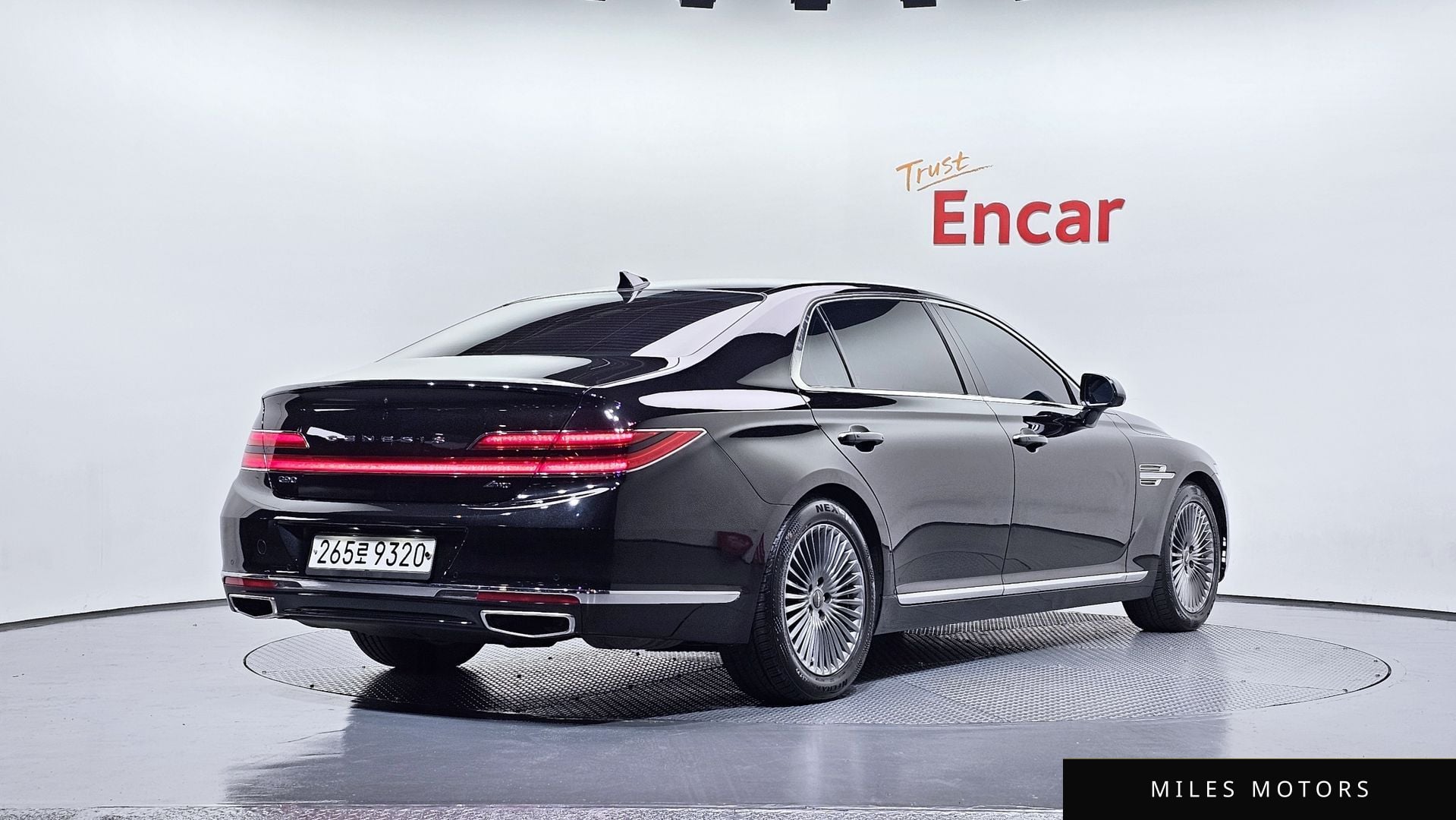 Genesis G90 2021 — миниатюра 2