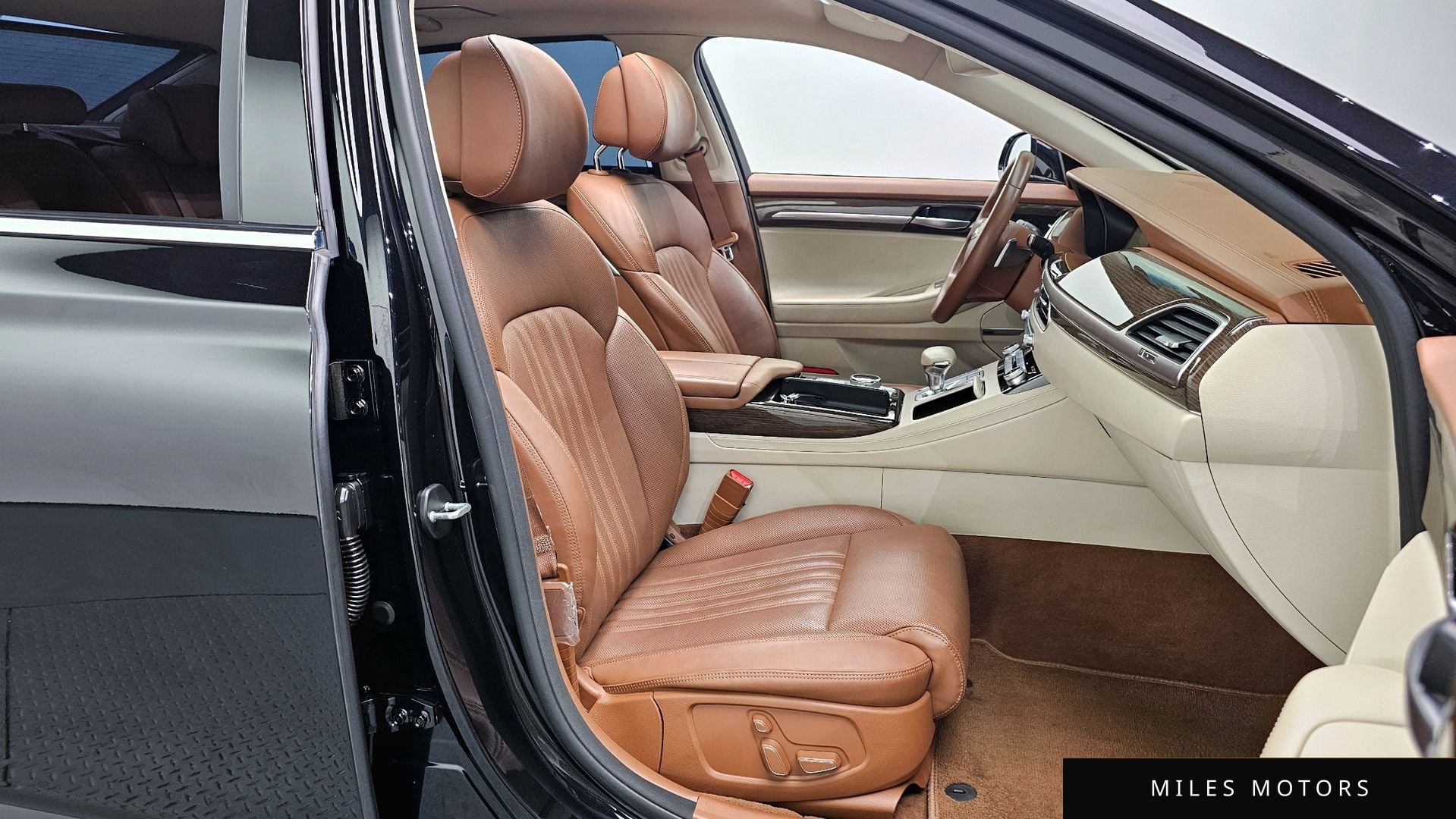 Genesis G90 2021 — миниатюра 10
