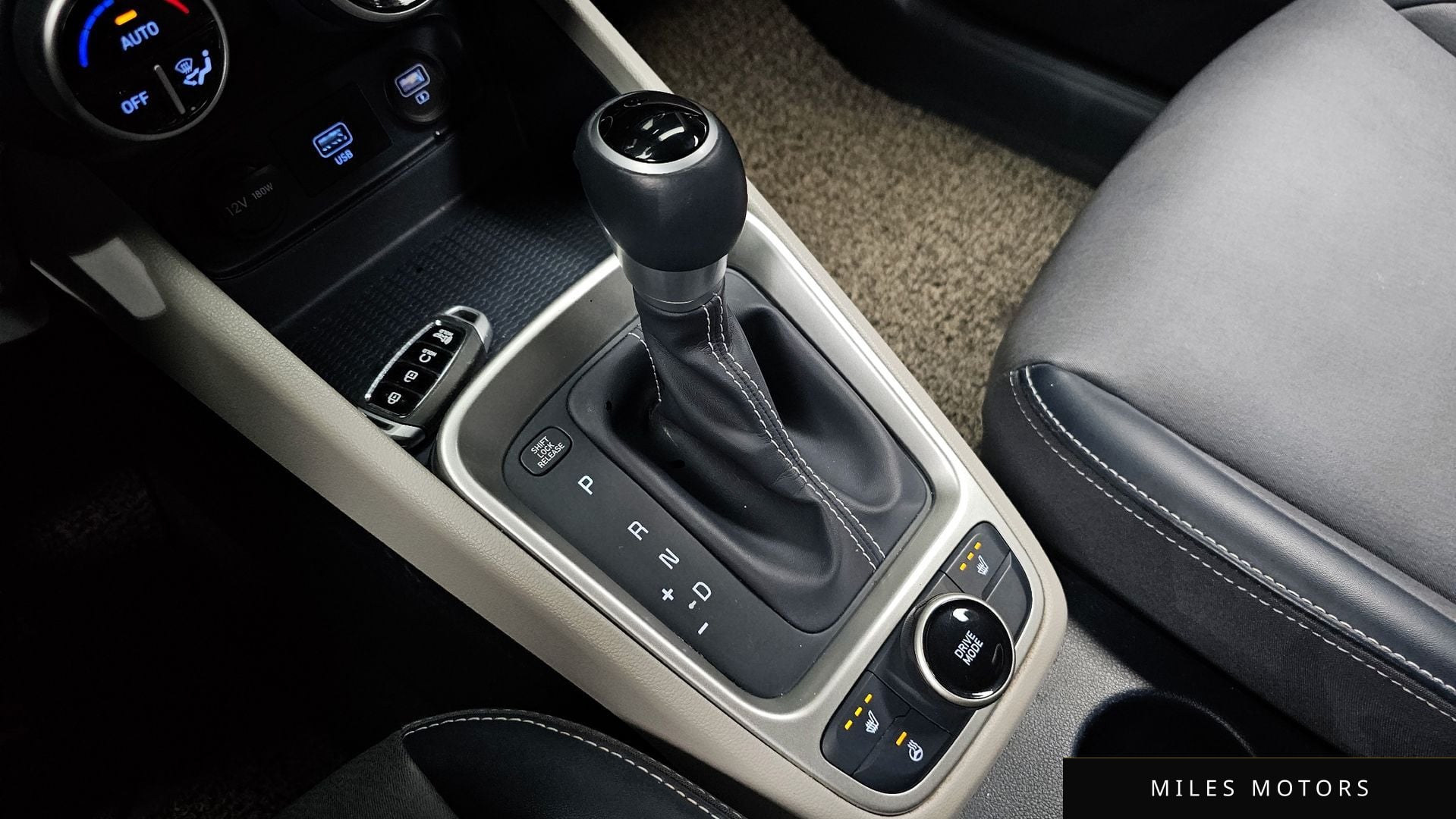 Hyundai 베뉴 2020 — миниатюра 9