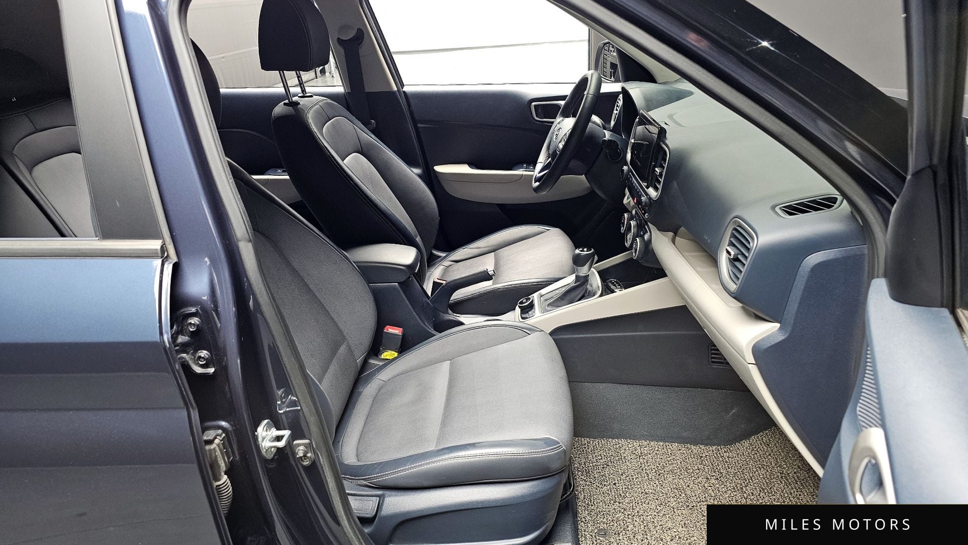 Hyundai 베뉴 2020 — миниатюра 10