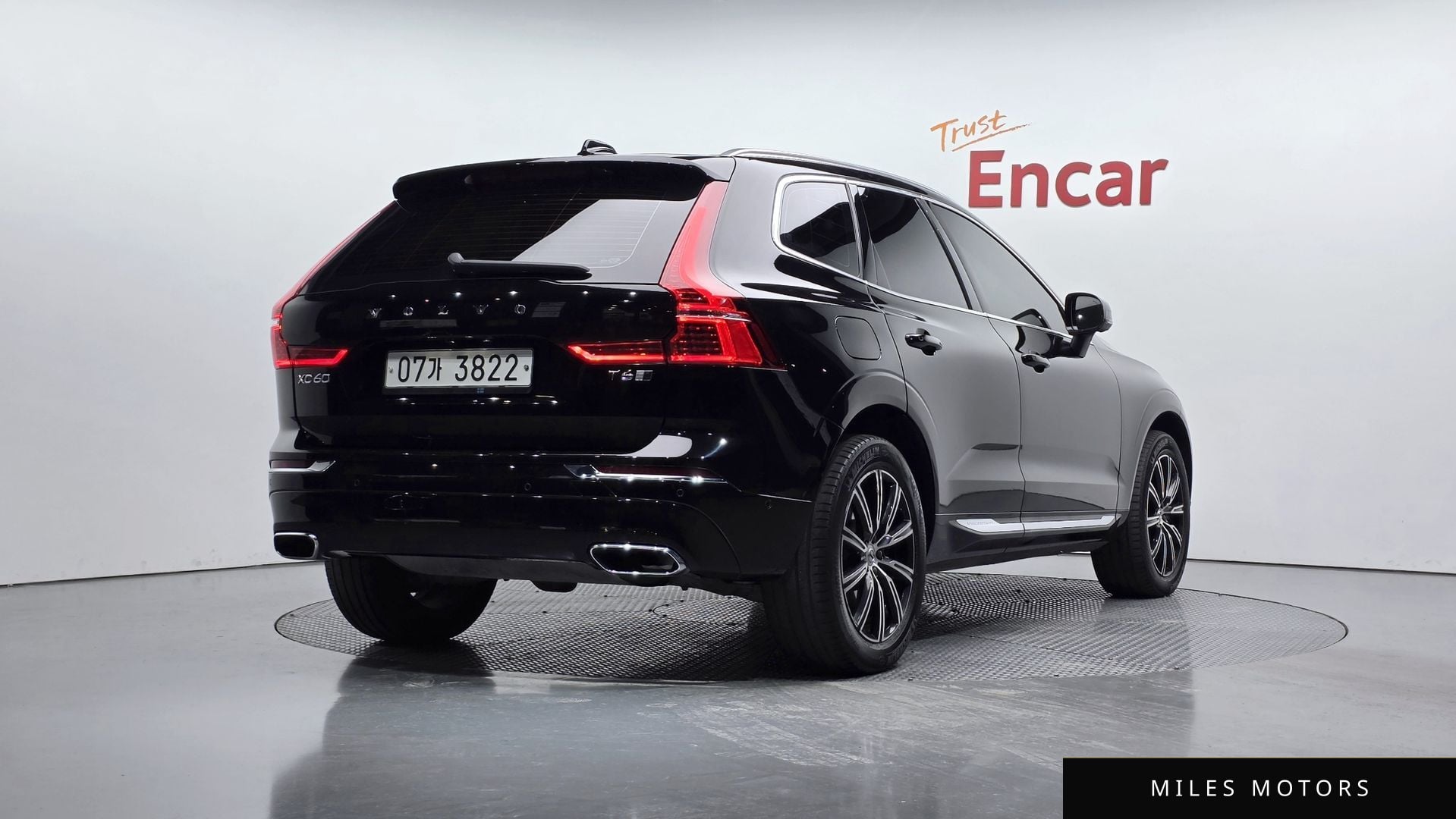 Volvo XC60 2019 — миниатюра 2