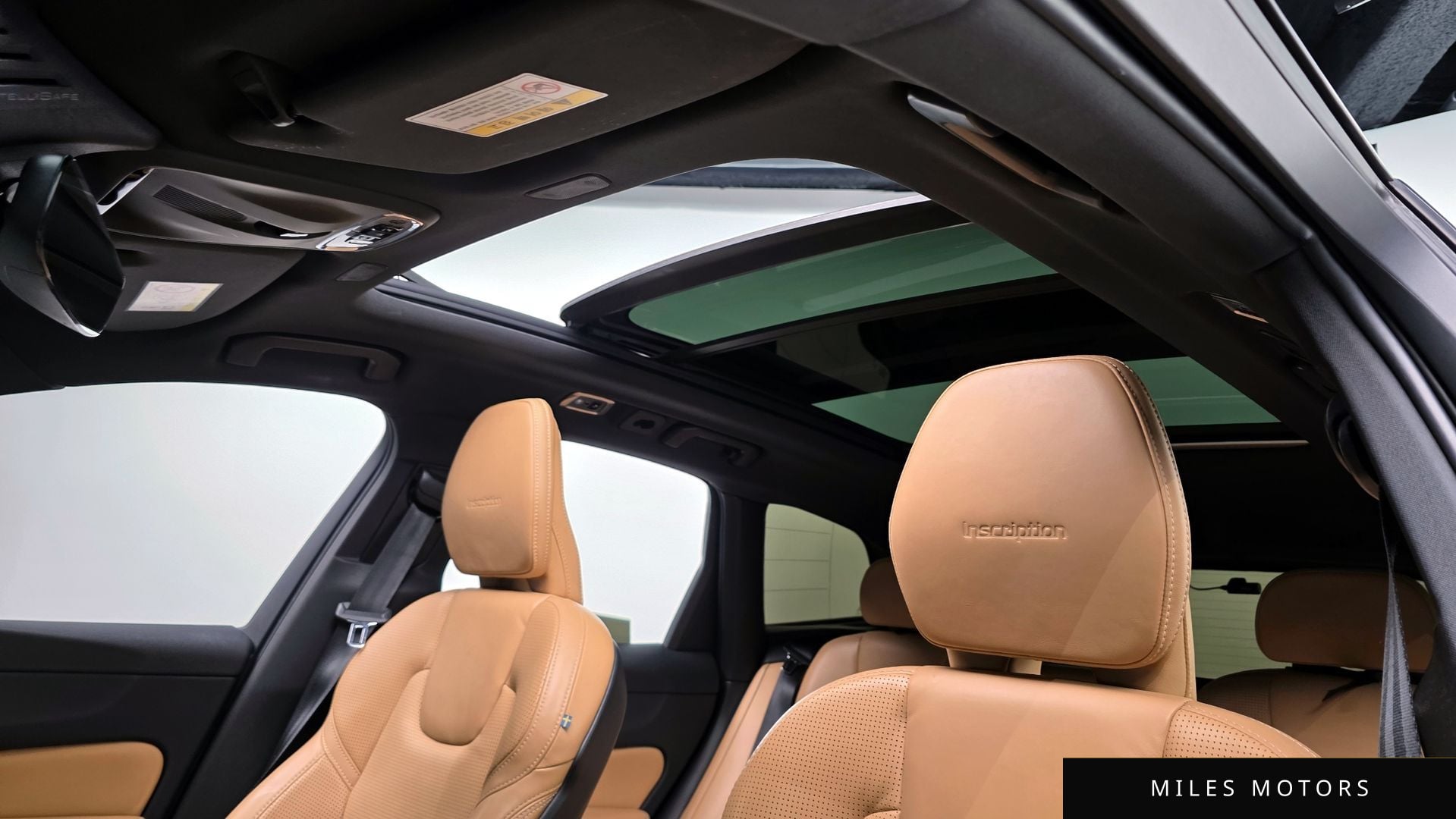 Volvo XC60 2019 — миниатюра 19