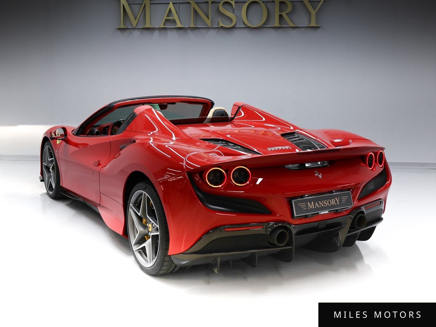 Ferrari F8 스파이더 2021 — миниатюра 2