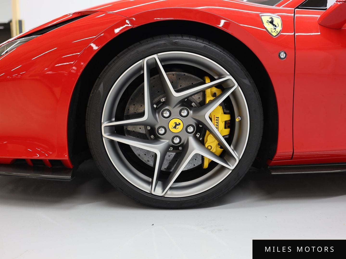 Ferrari F8 스파이더 2021 — миниатюра 5