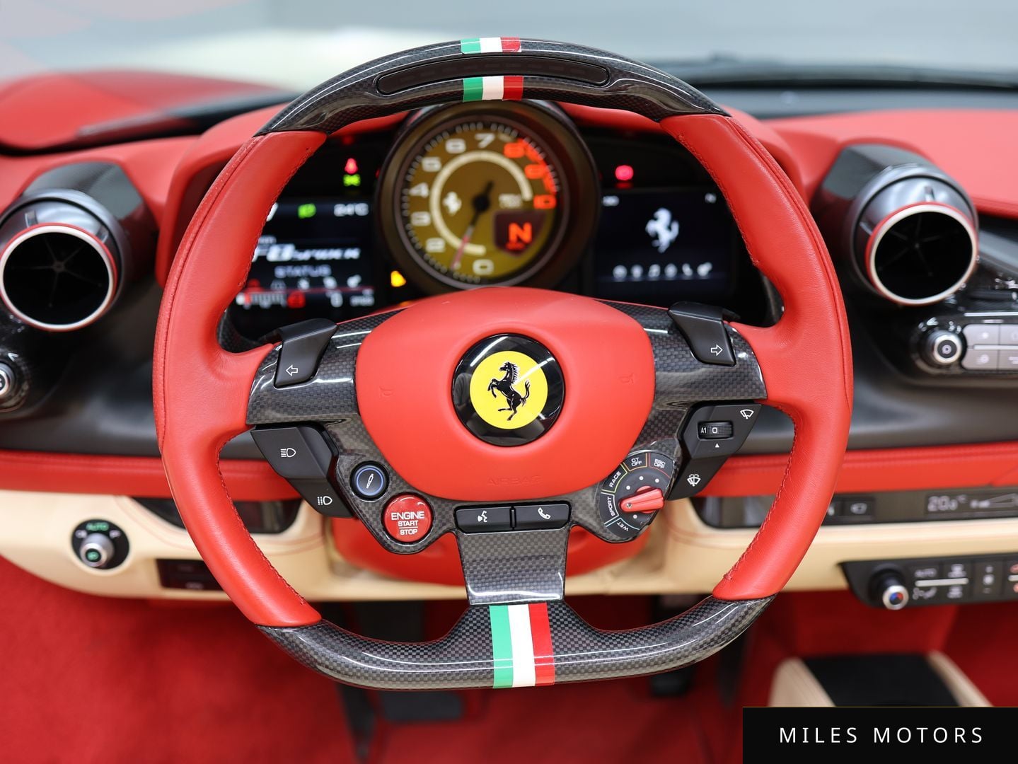 Ferrari F8 스파이더 2021 — миниатюра 6