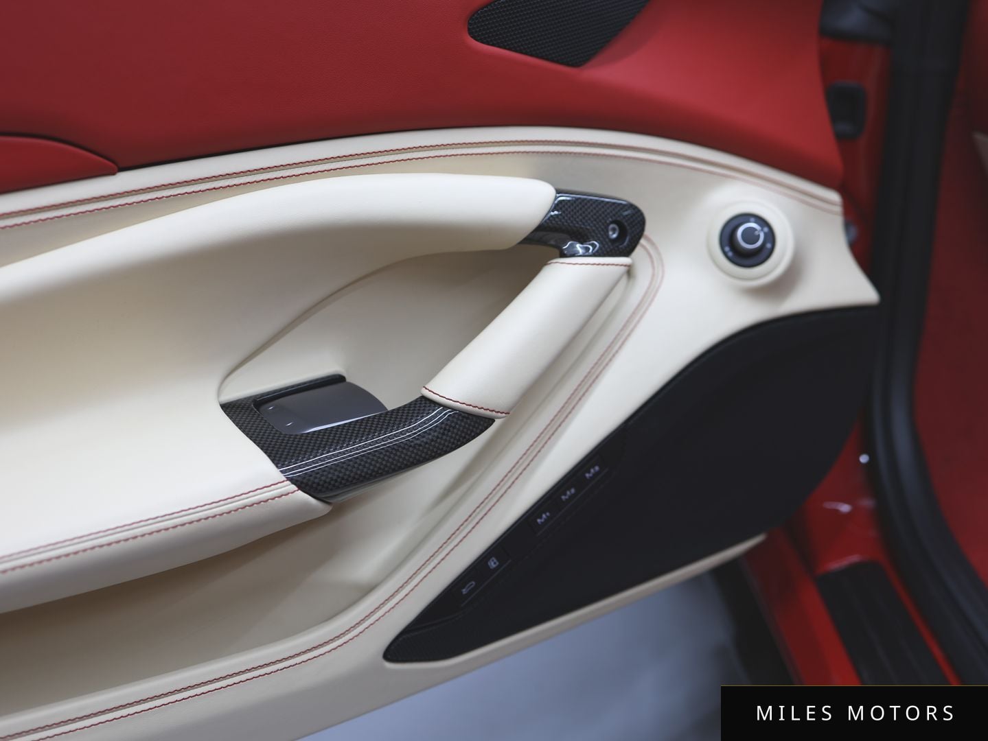Ferrari F8 스파이더 2021 — миниатюра 11