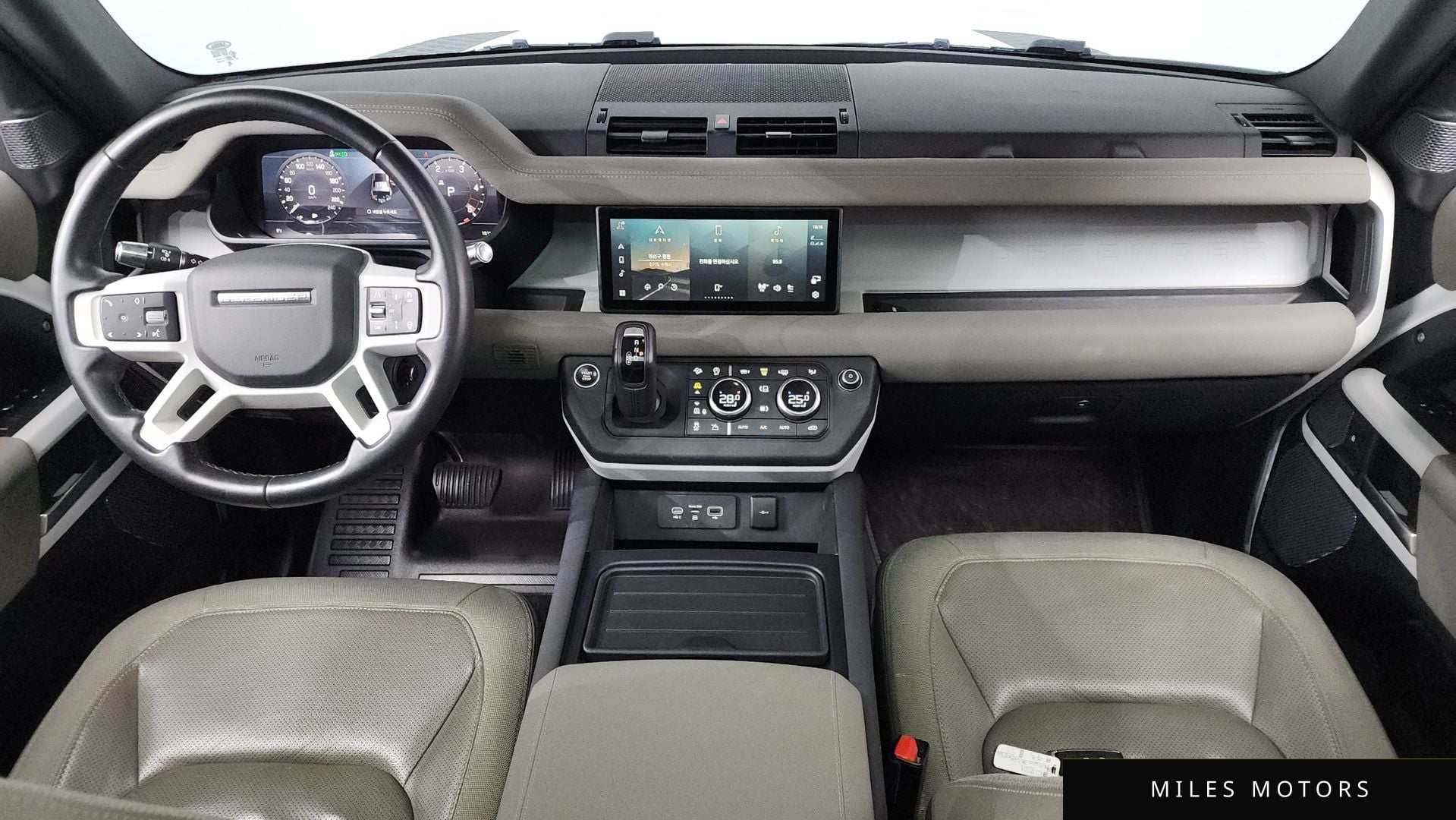 Land Rover Defender 2020 — миниатюра 7