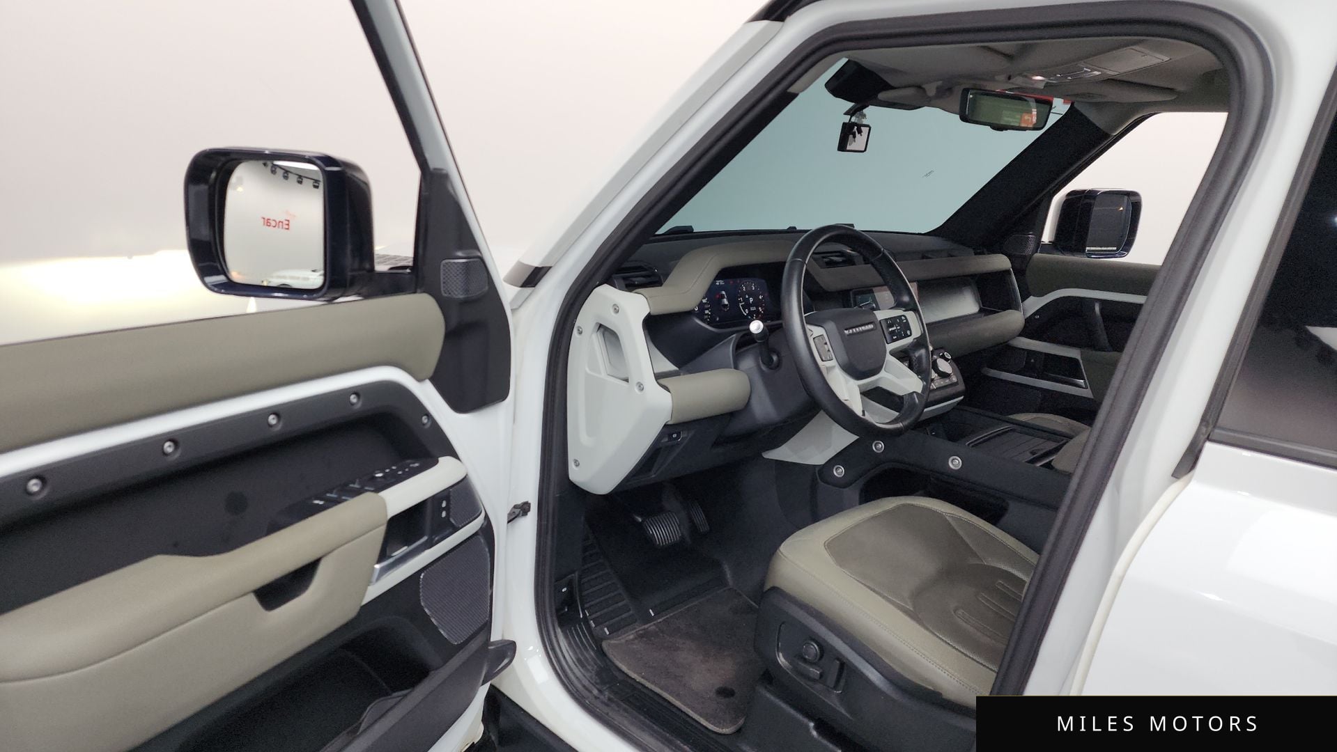 Land Rover Defender 2020 — миниатюра 10