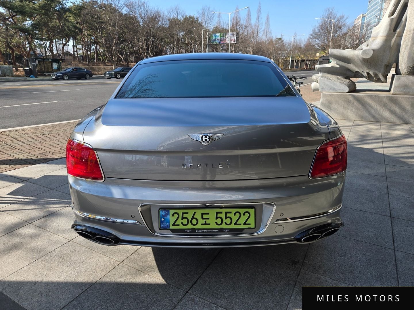 Bentley Flying Spur 2022 — миниатюра 4