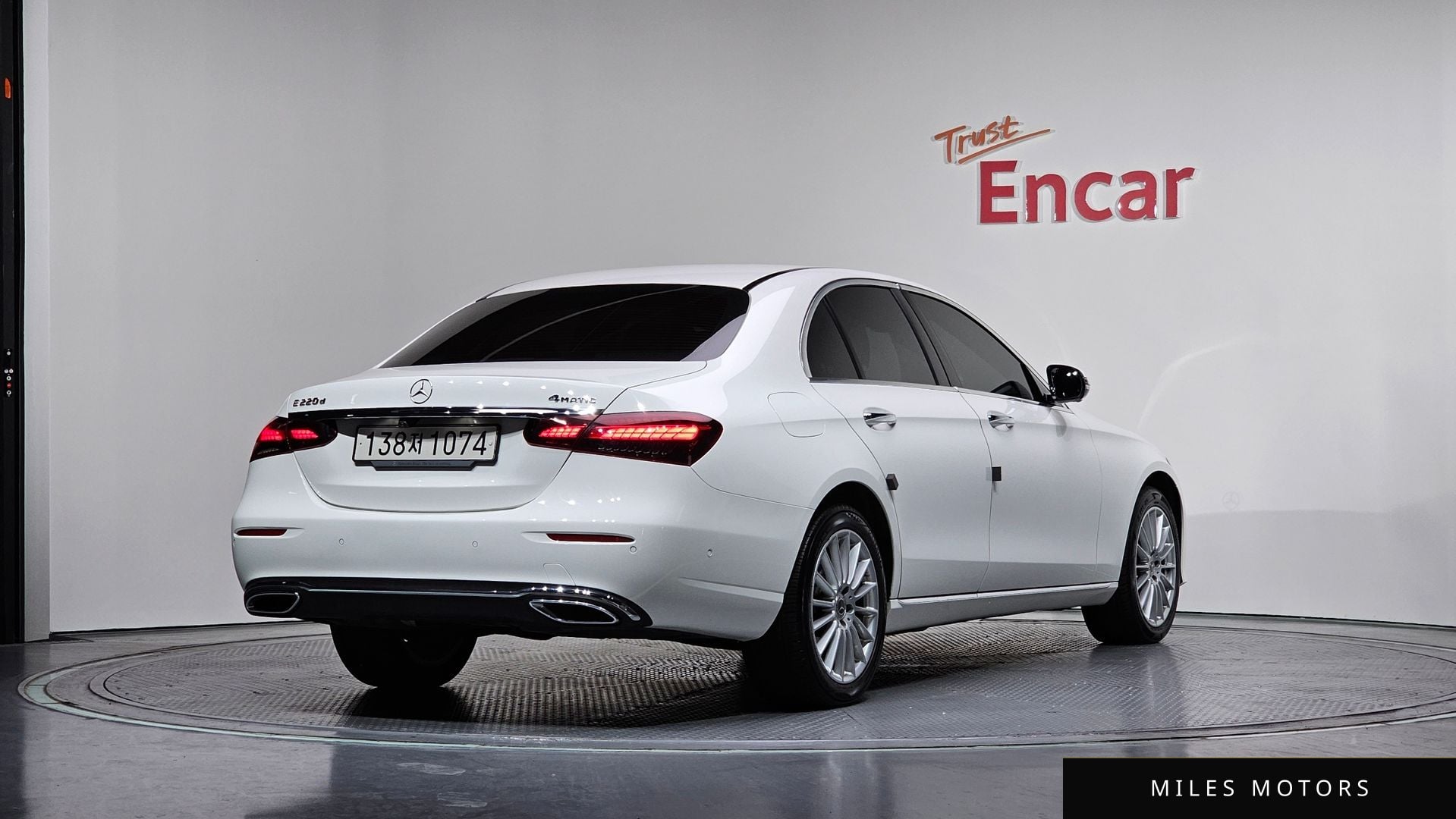 Mercedes-Benz E-Class W213 2022 — миниатюра 2