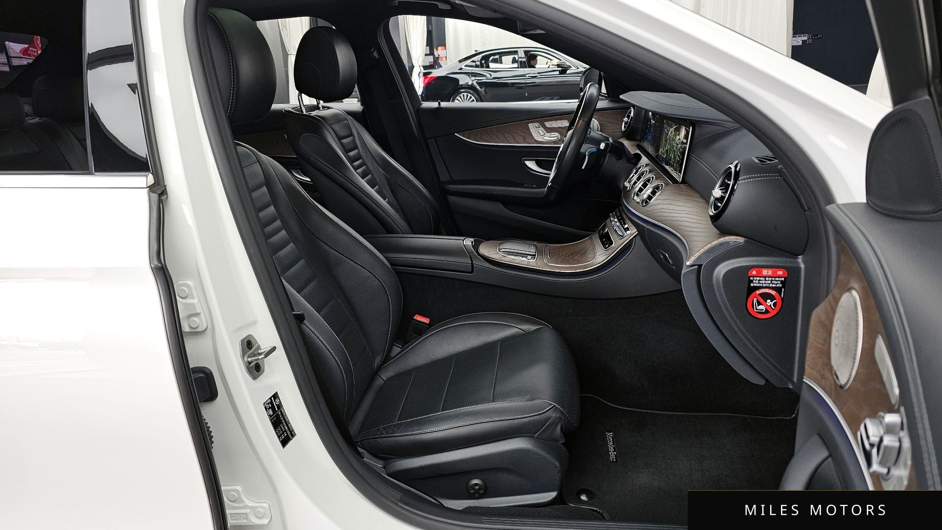 Mercedes-Benz E-Class W213 2022 — миниатюра 11