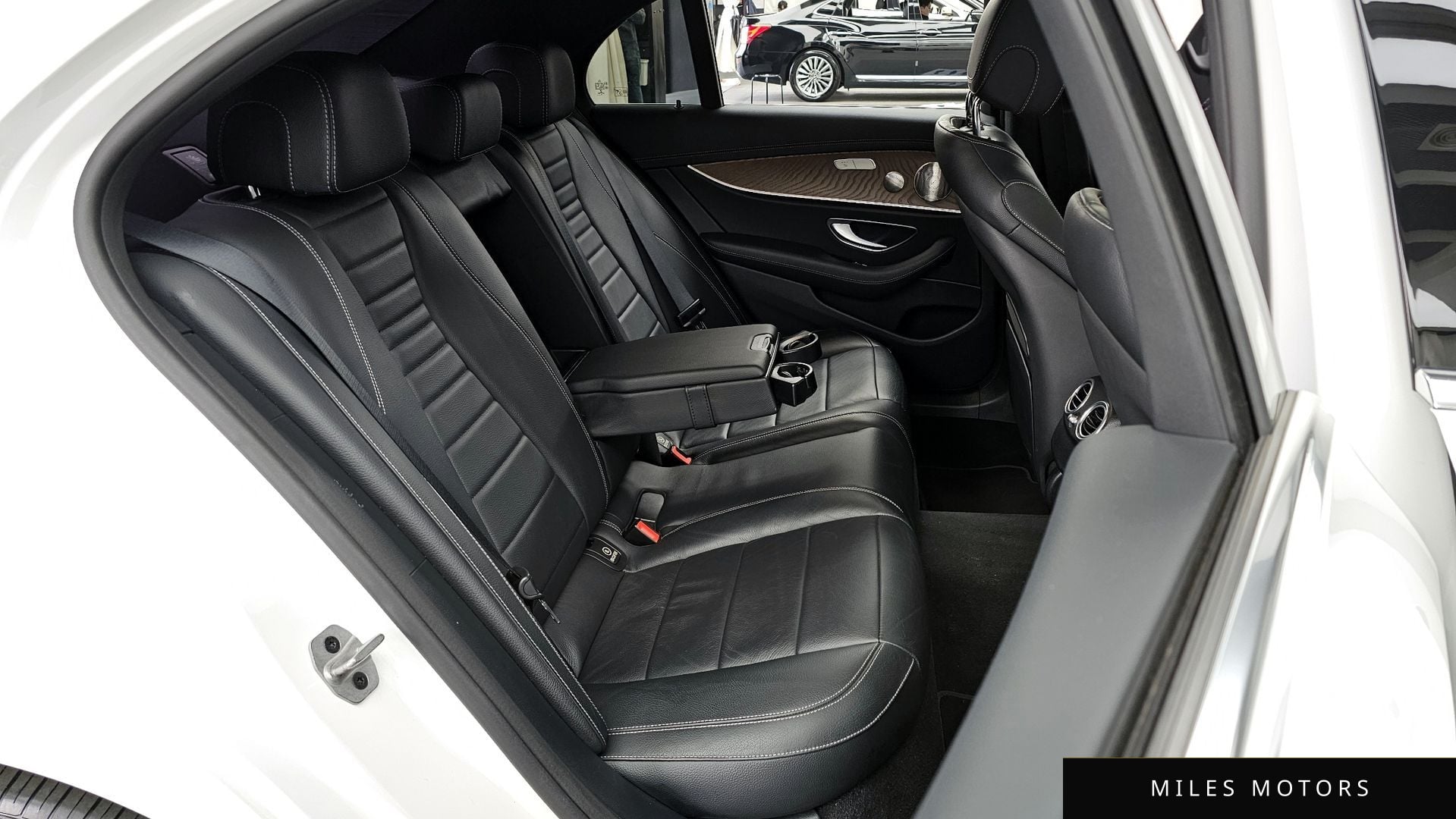 Mercedes-Benz E-Class W213 2022 — миниатюра 12