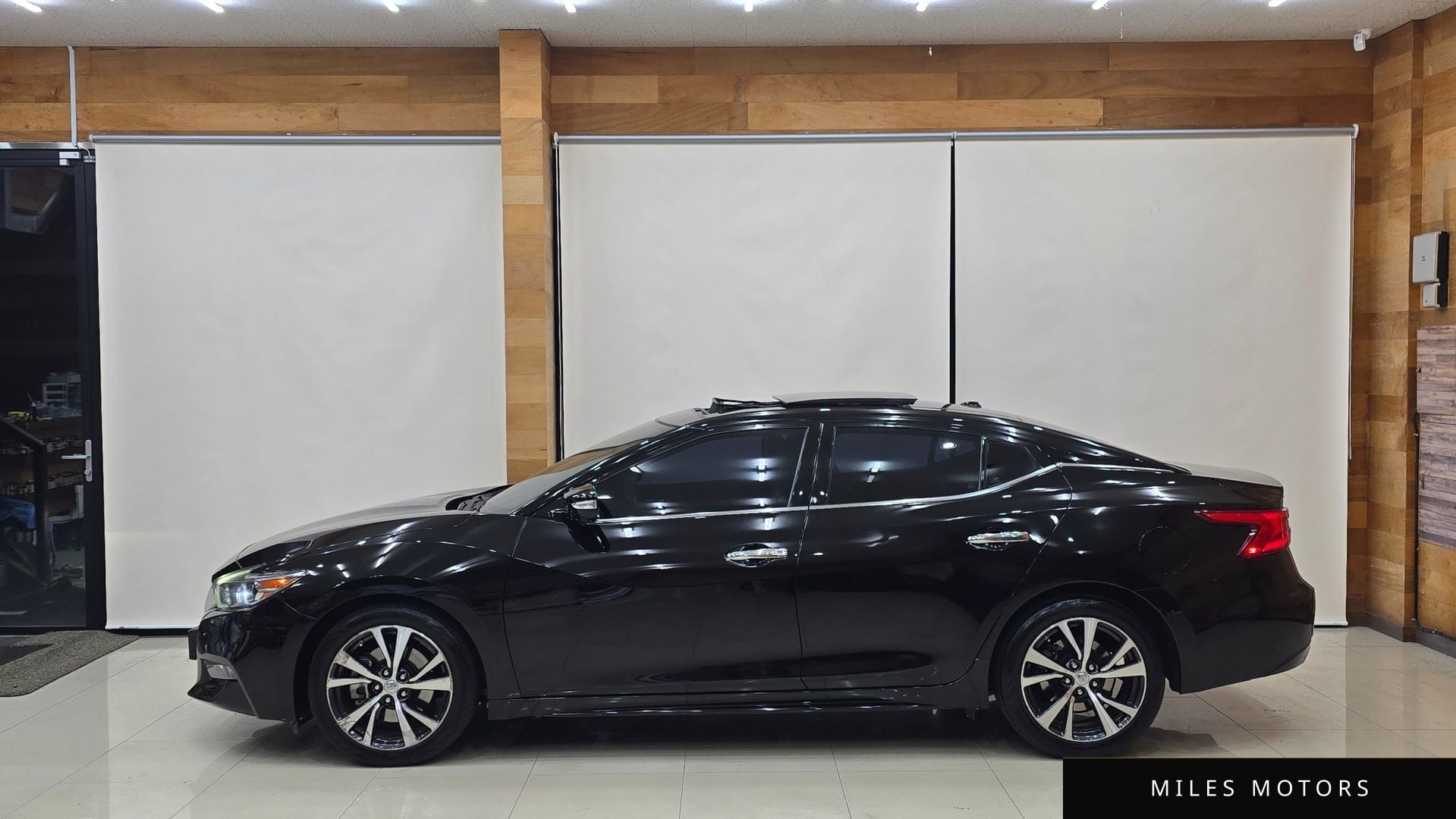 Nissan Maxima 2016 — миниатюра 5