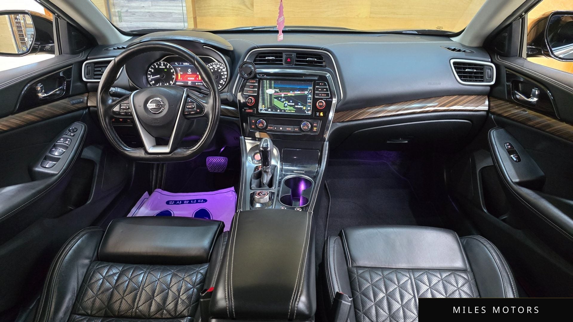 Nissan Maxima 2016 — миниатюра 8