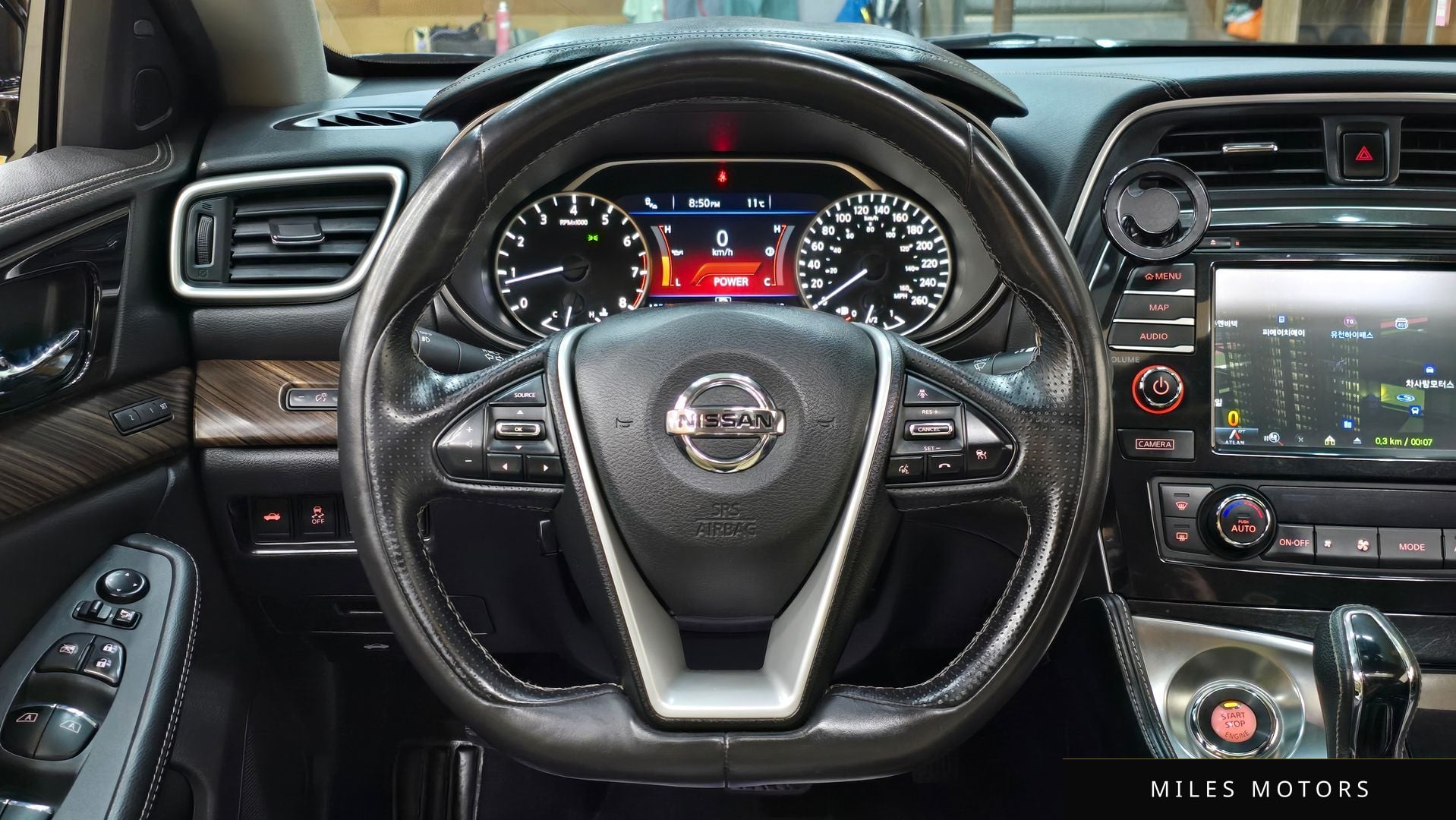 Nissan Maxima 2016 — миниатюра 10