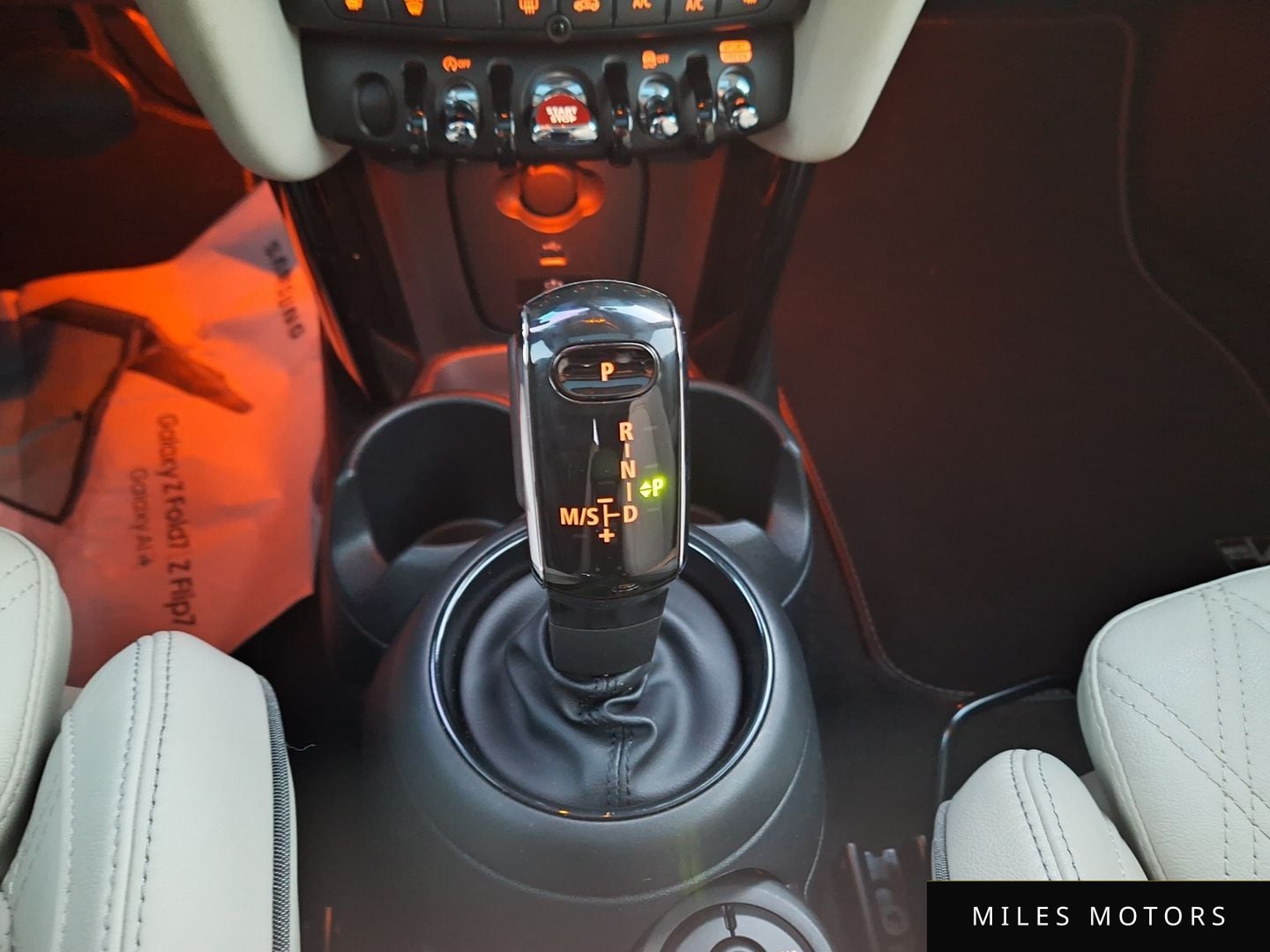 MINI 쿠퍼 S 2020 — миниатюра 14
