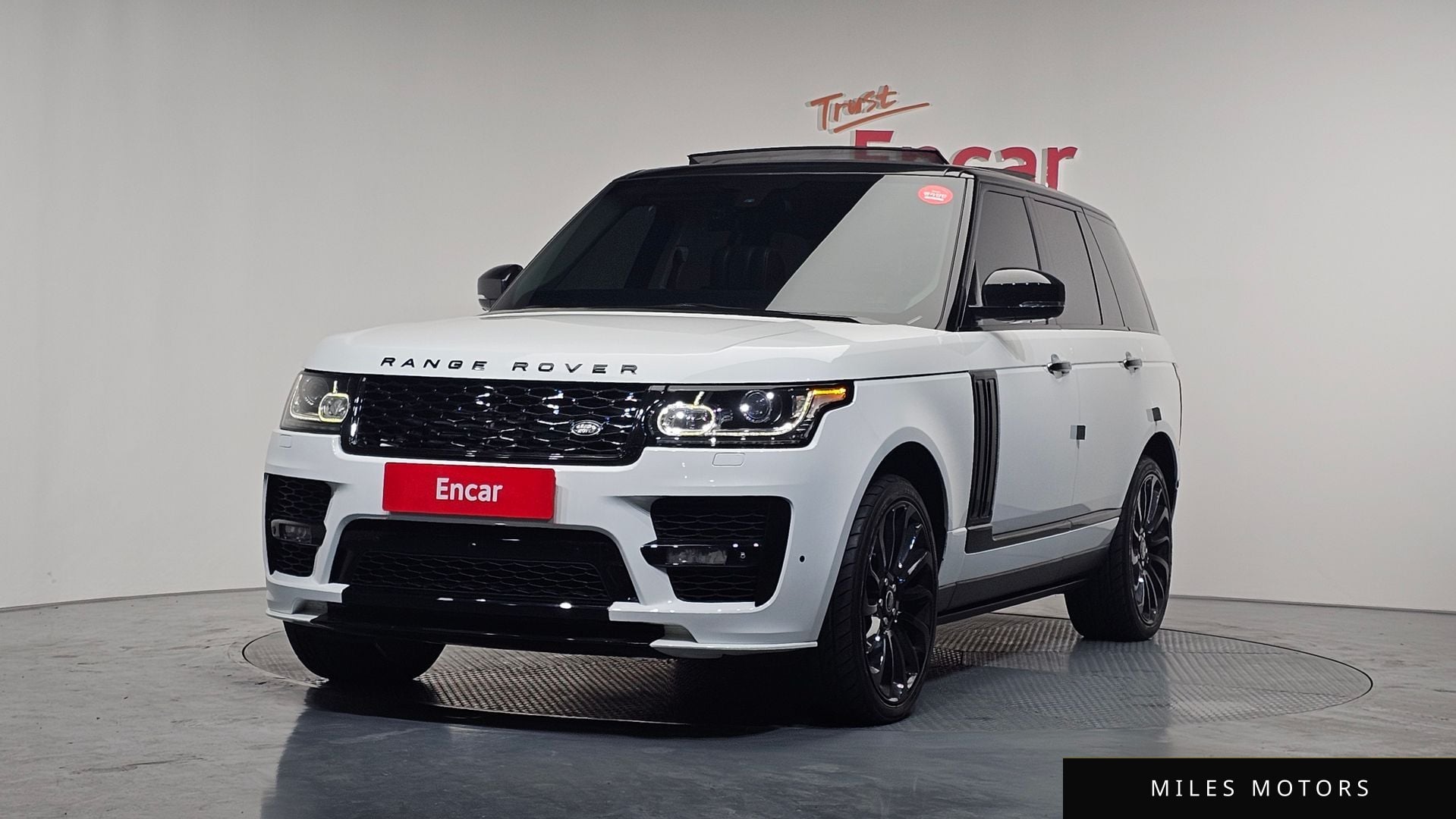 Land Rover Range Rover 2013 — фото 1 из 12