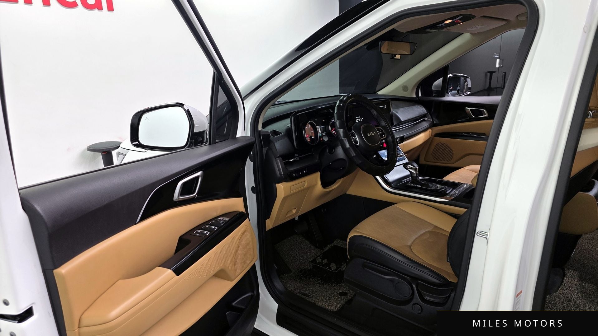 Kia Carnival 2023 — миниатюра 10