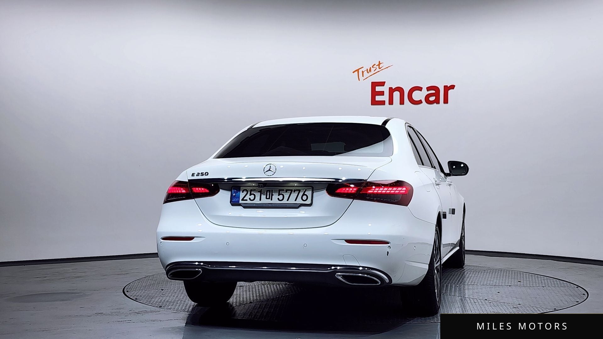 Mercedes-Benz E-Class W213 2021 — миниатюра 4