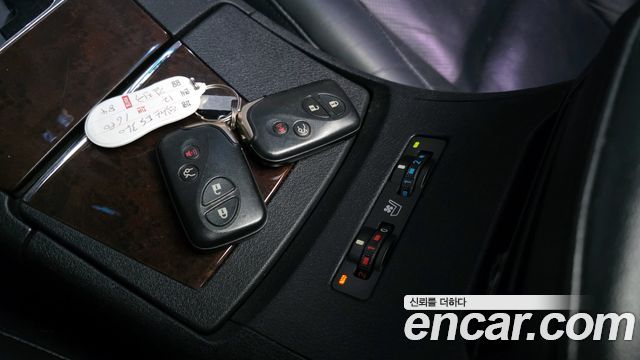Лексус ES350 2012 — миниатюра 18