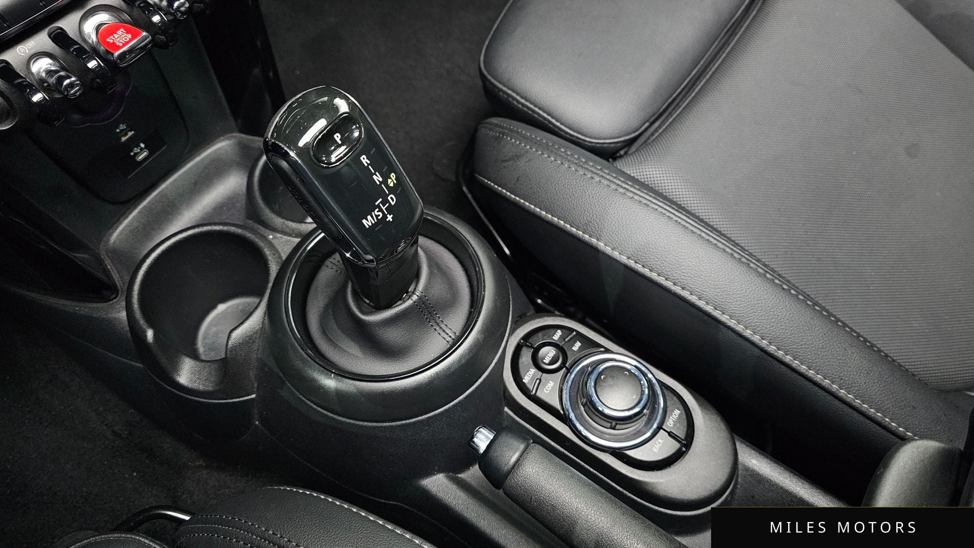 MINI 쿠퍼 2022 — миниатюра 9