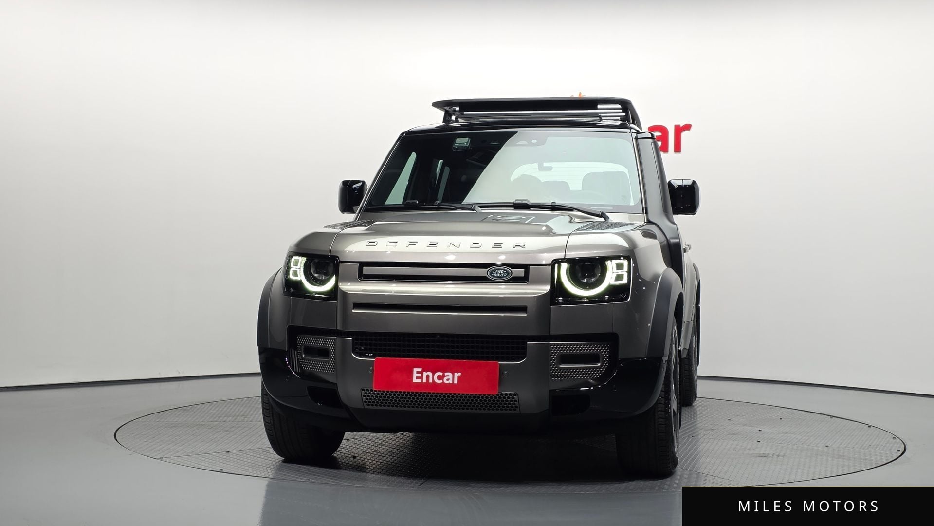 Land Rover Defender 2025 — миниатюра 3
