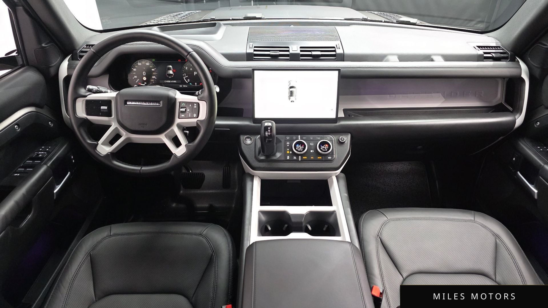 Land Rover Defender 2025 — миниатюра 7