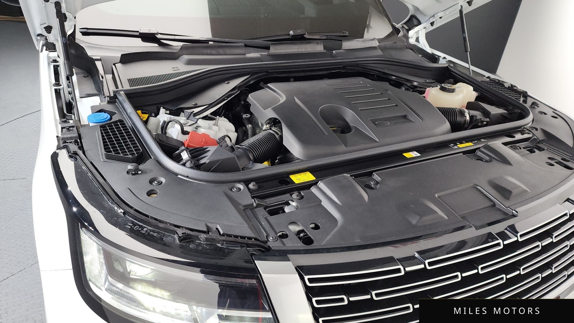 Land Rover Range Rover 2025 — миниатюра 6