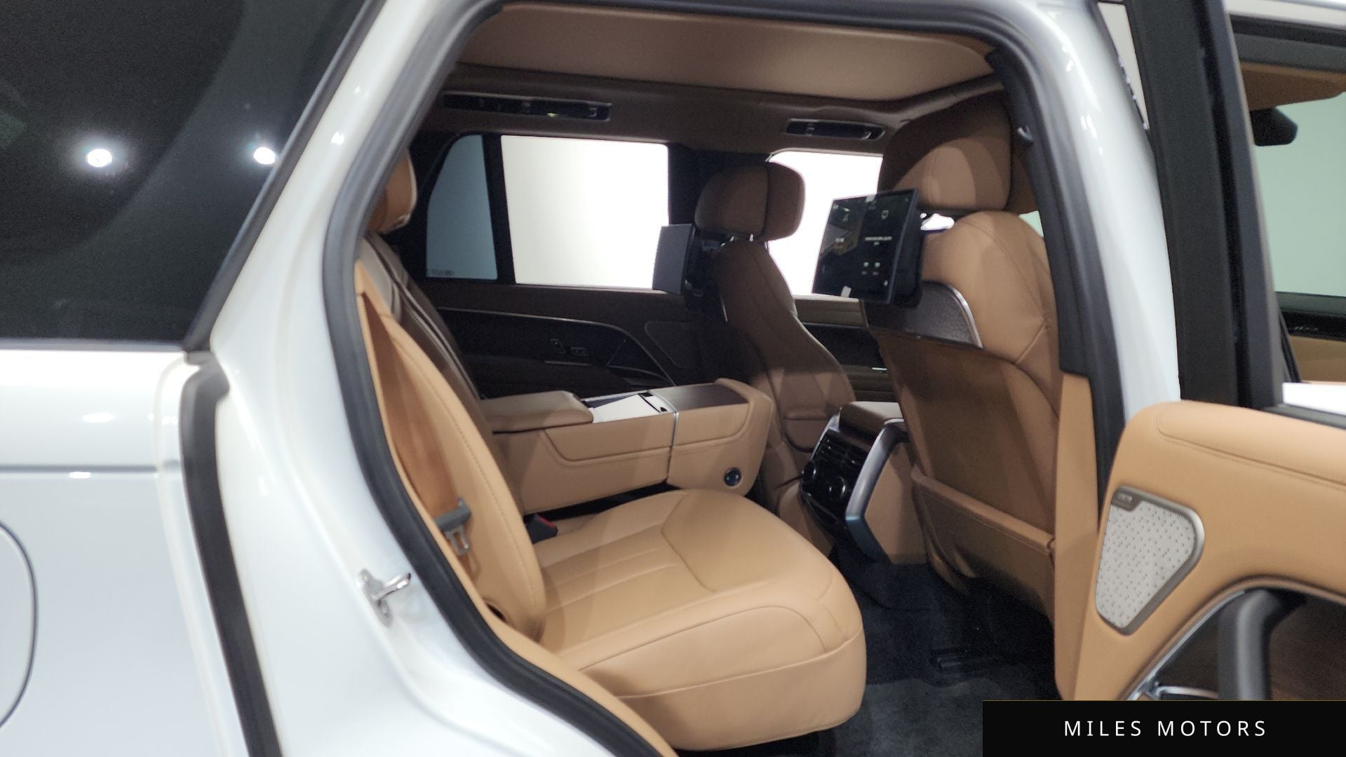 Land Rover Range Rover 2025 — миниатюра 12