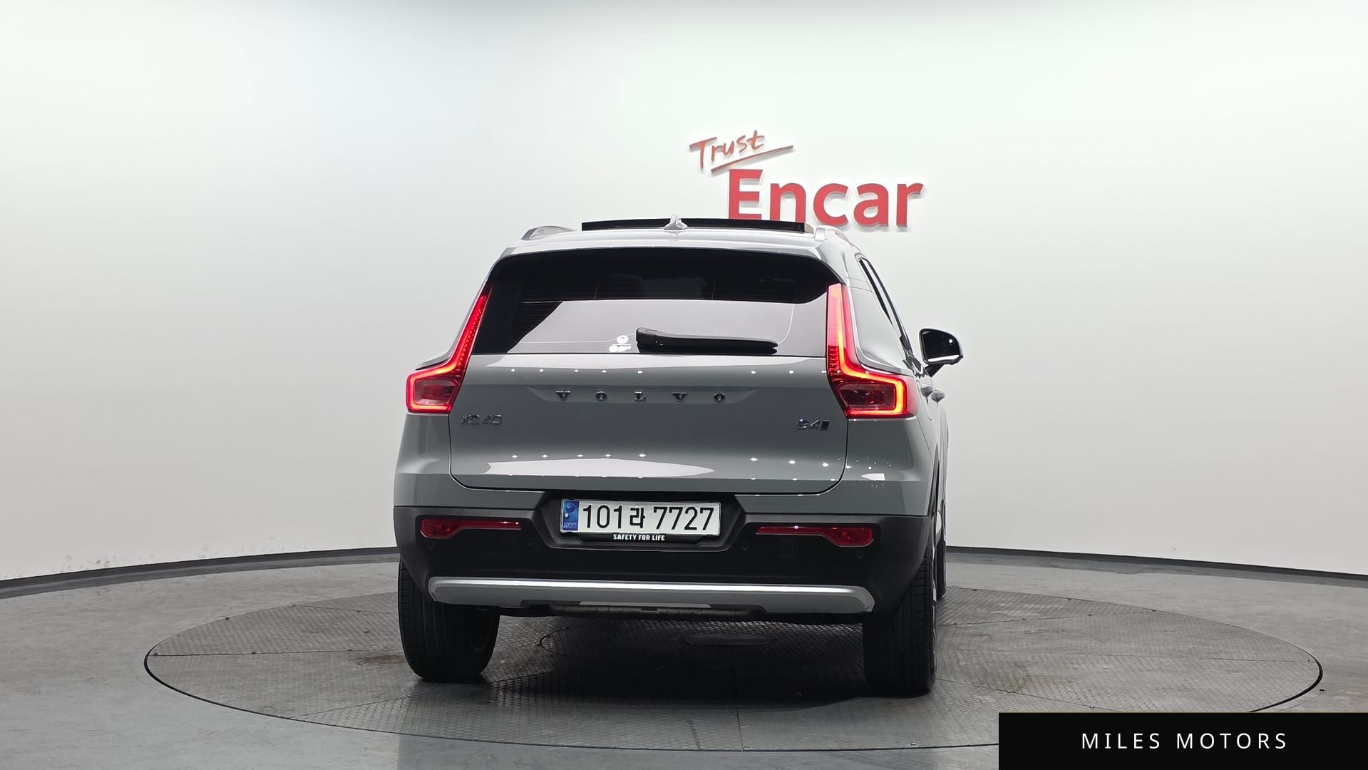 Volvo XC40 2025 — миниатюра 3