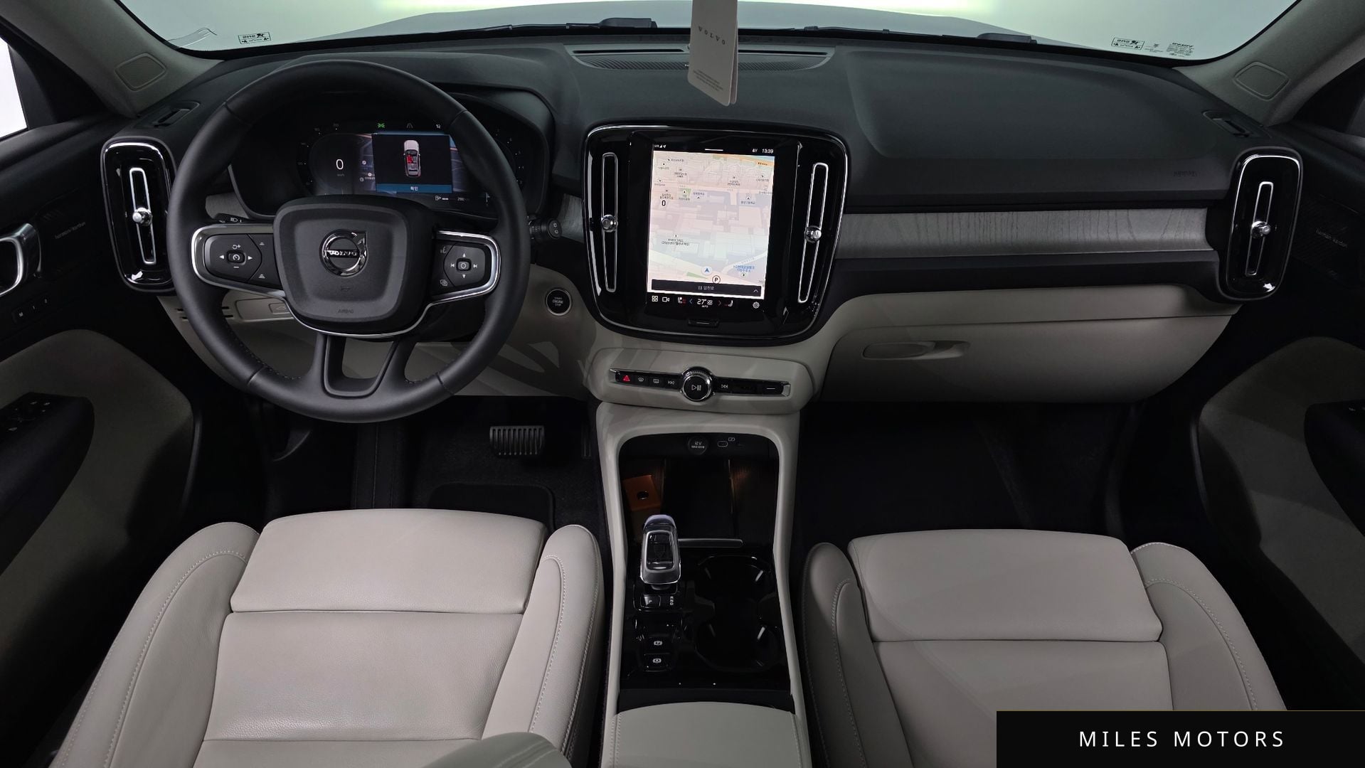 Volvo XC40 2025 — миниатюра 6