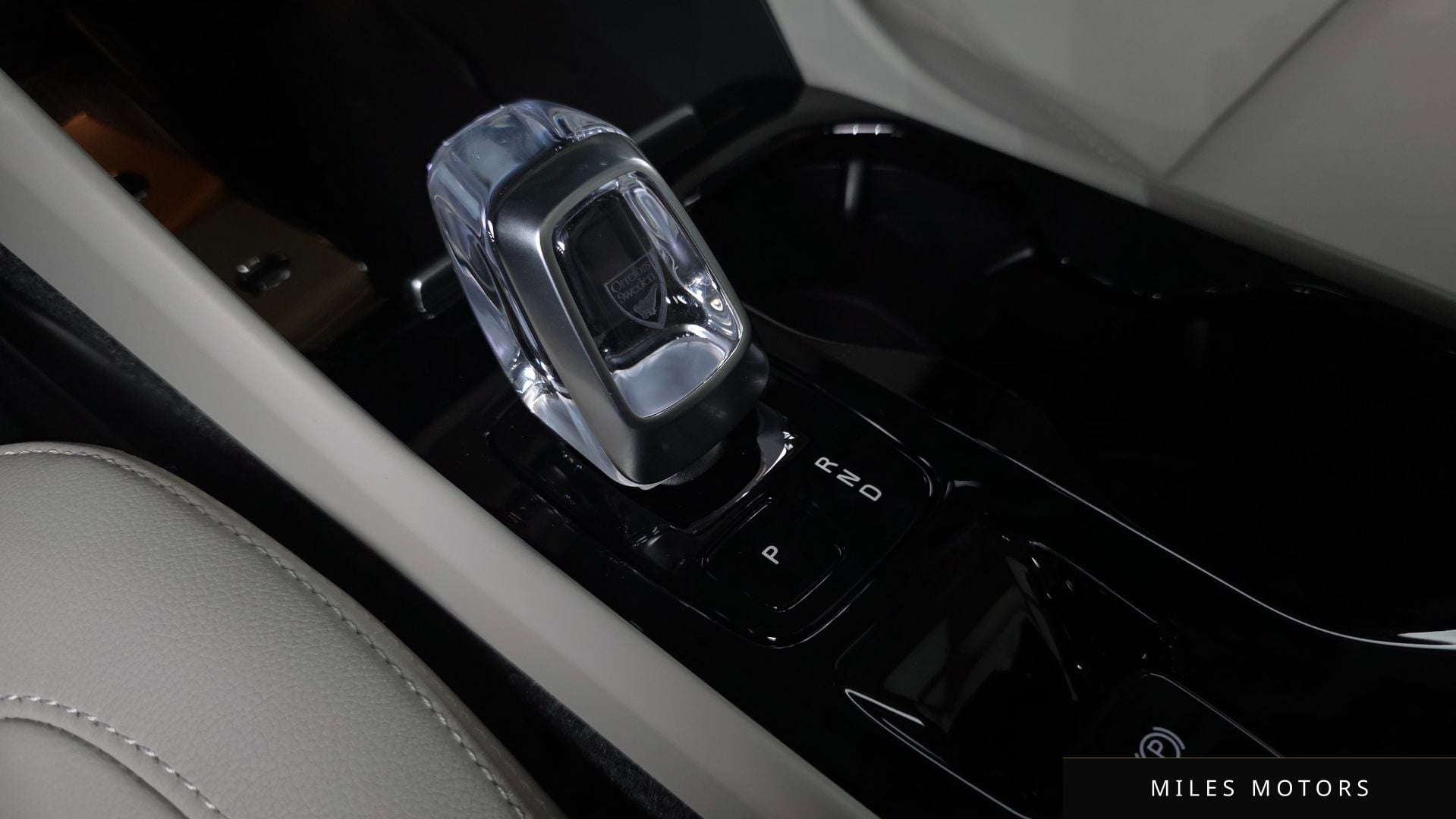 Volvo XC40 2025 — миниатюра 8
